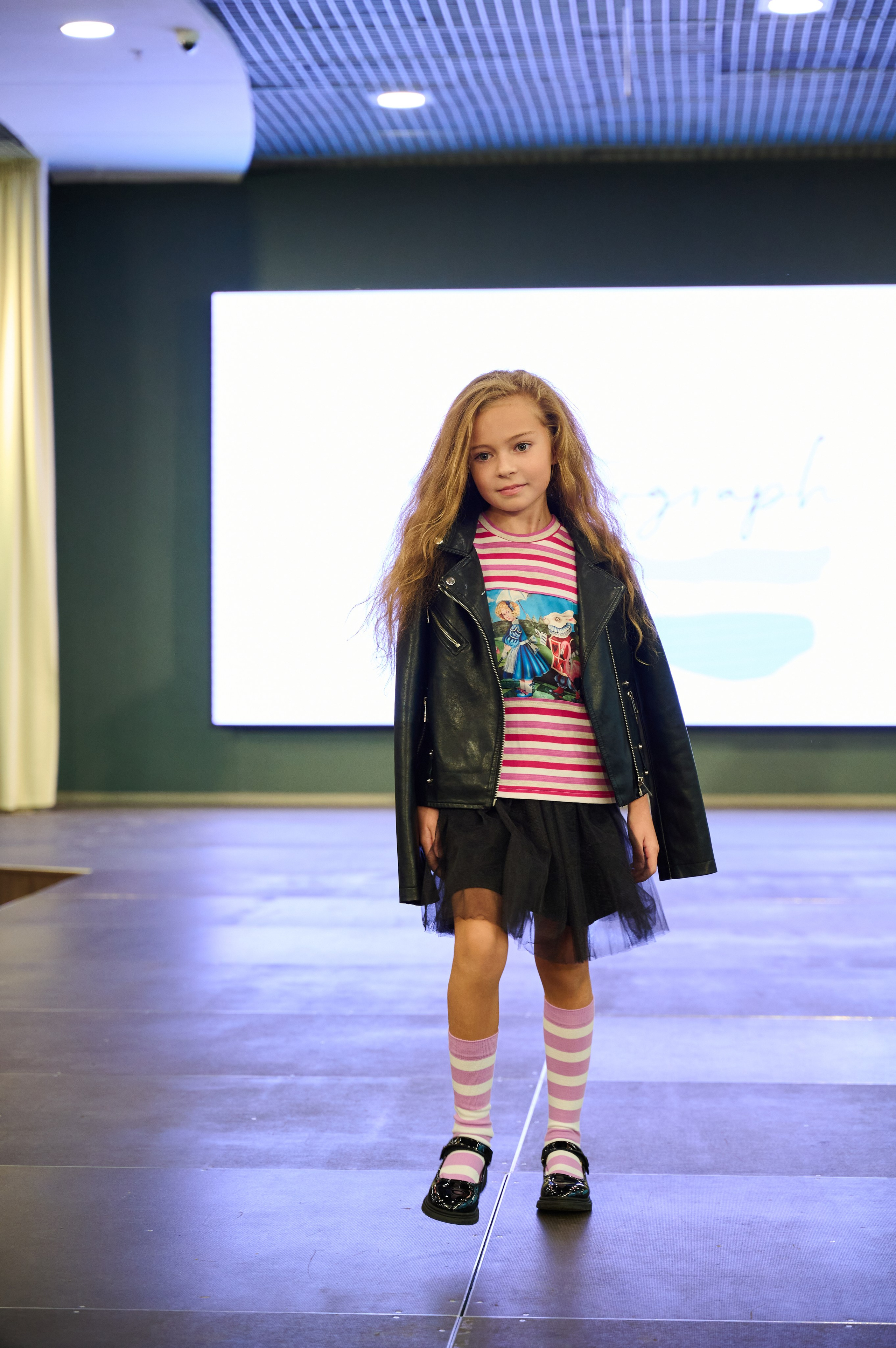 Показ Global Russian Models. Фотограф Универсал в Новосибирске