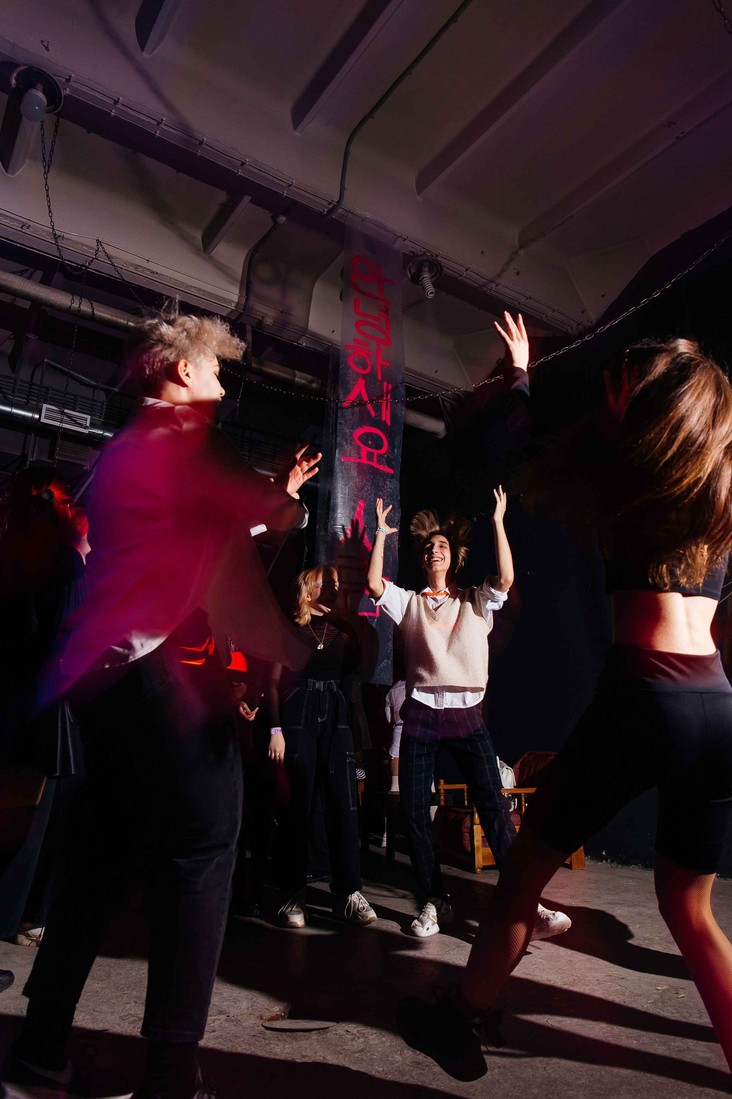 Cyberpunk K-POP Party. Свадебный и портретный фотограф в Новосибирске Любовь Исакова