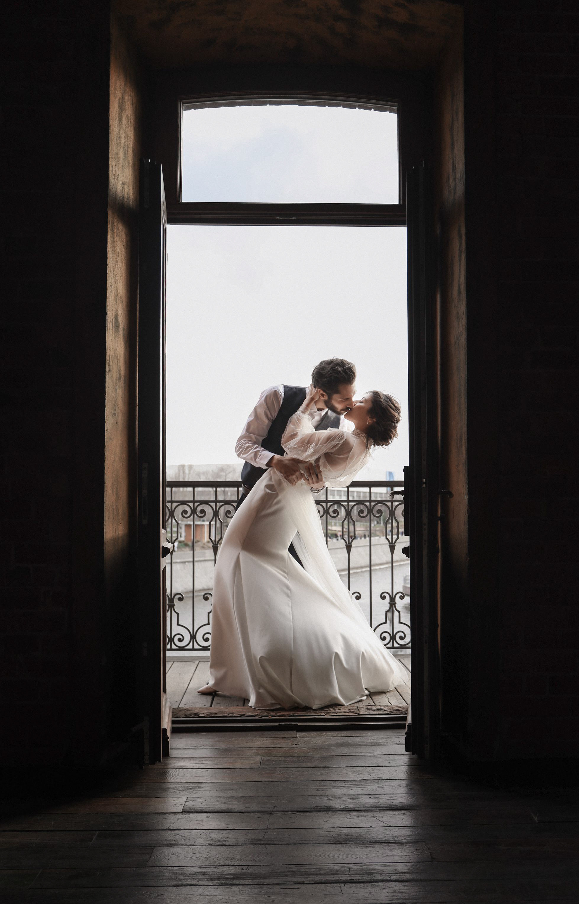 Dark and Light. Алина Малышева, свадебный и семейный фотограф Москва