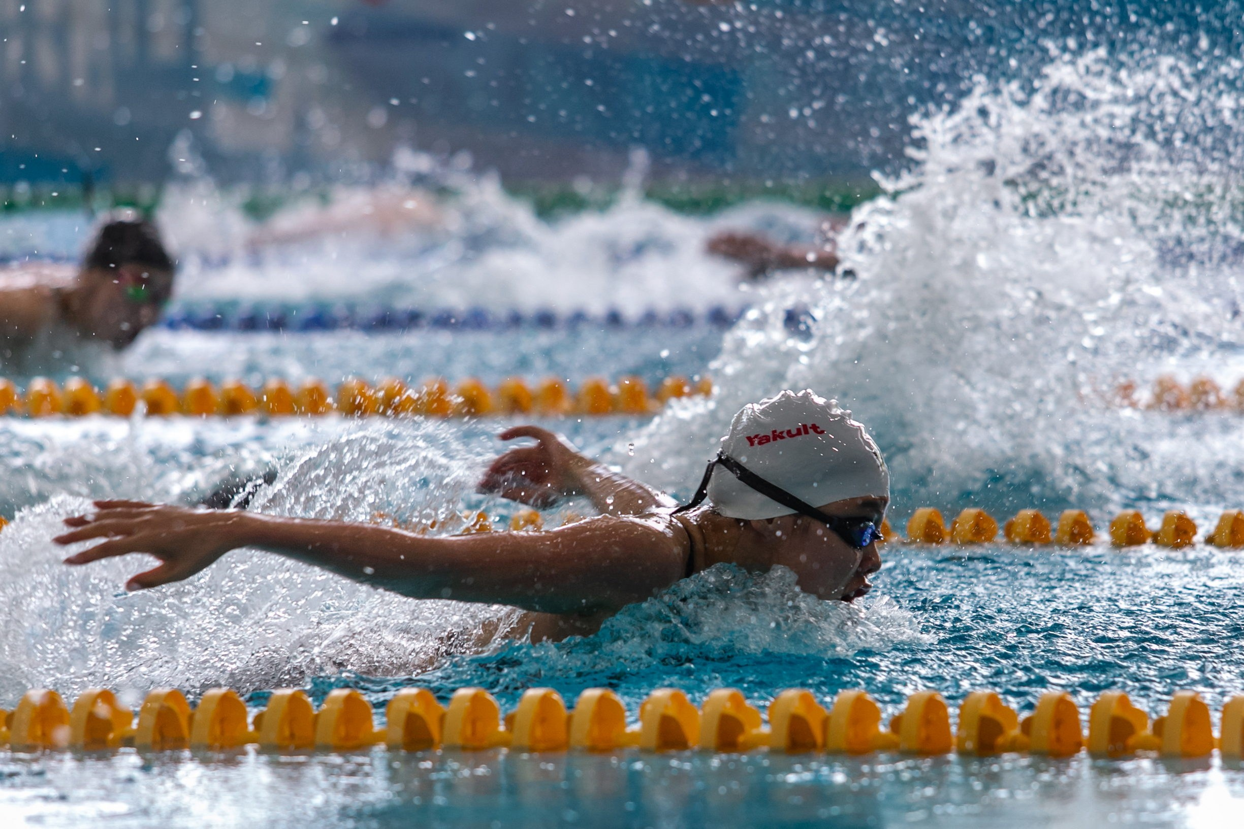 спортивная фотография, плавание, бассейн, брызги воды