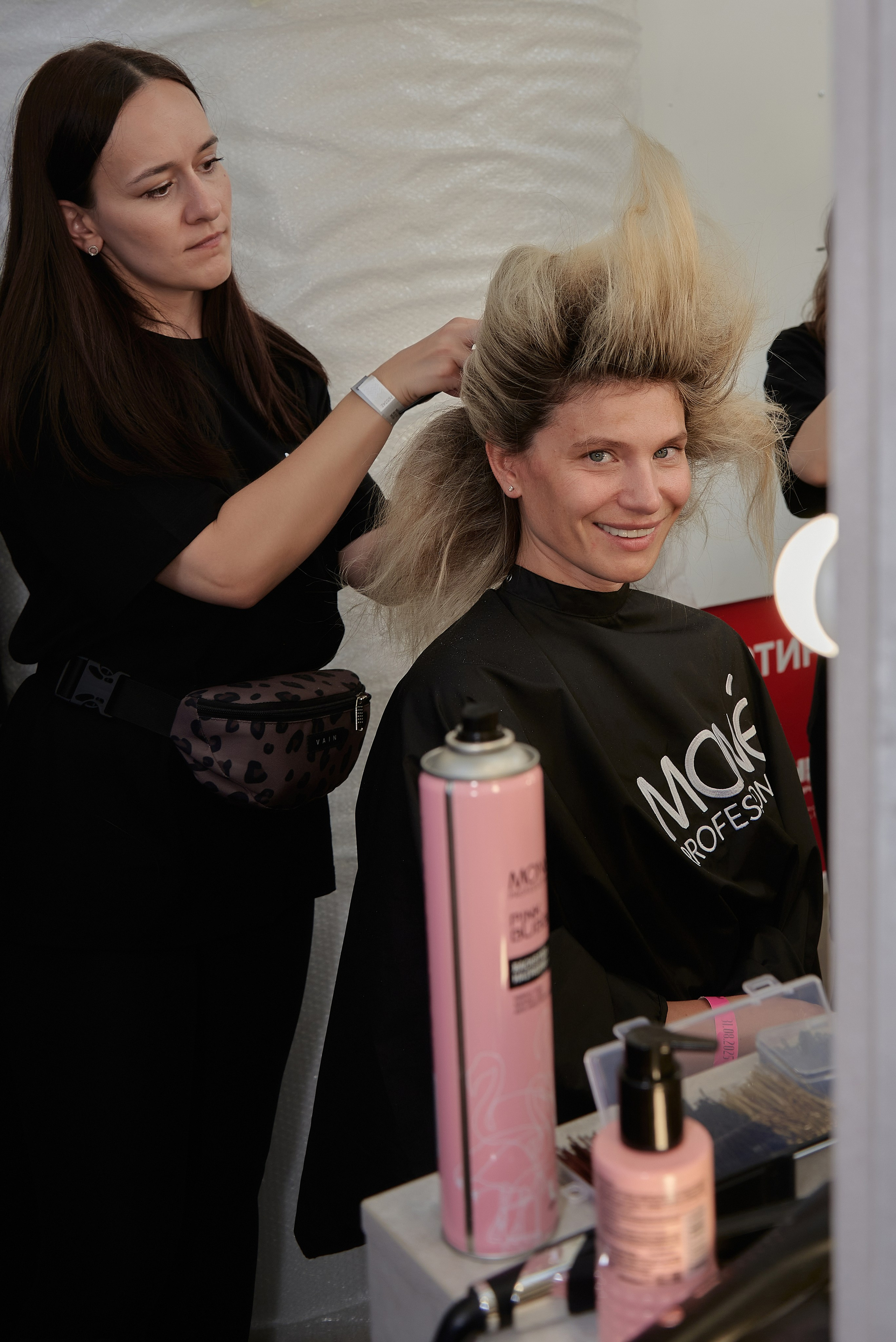 Backstage с показа ALENA COJOCARU RFW 2025. Наталия Дианова — фотограф для брендов и экспертов в Москве