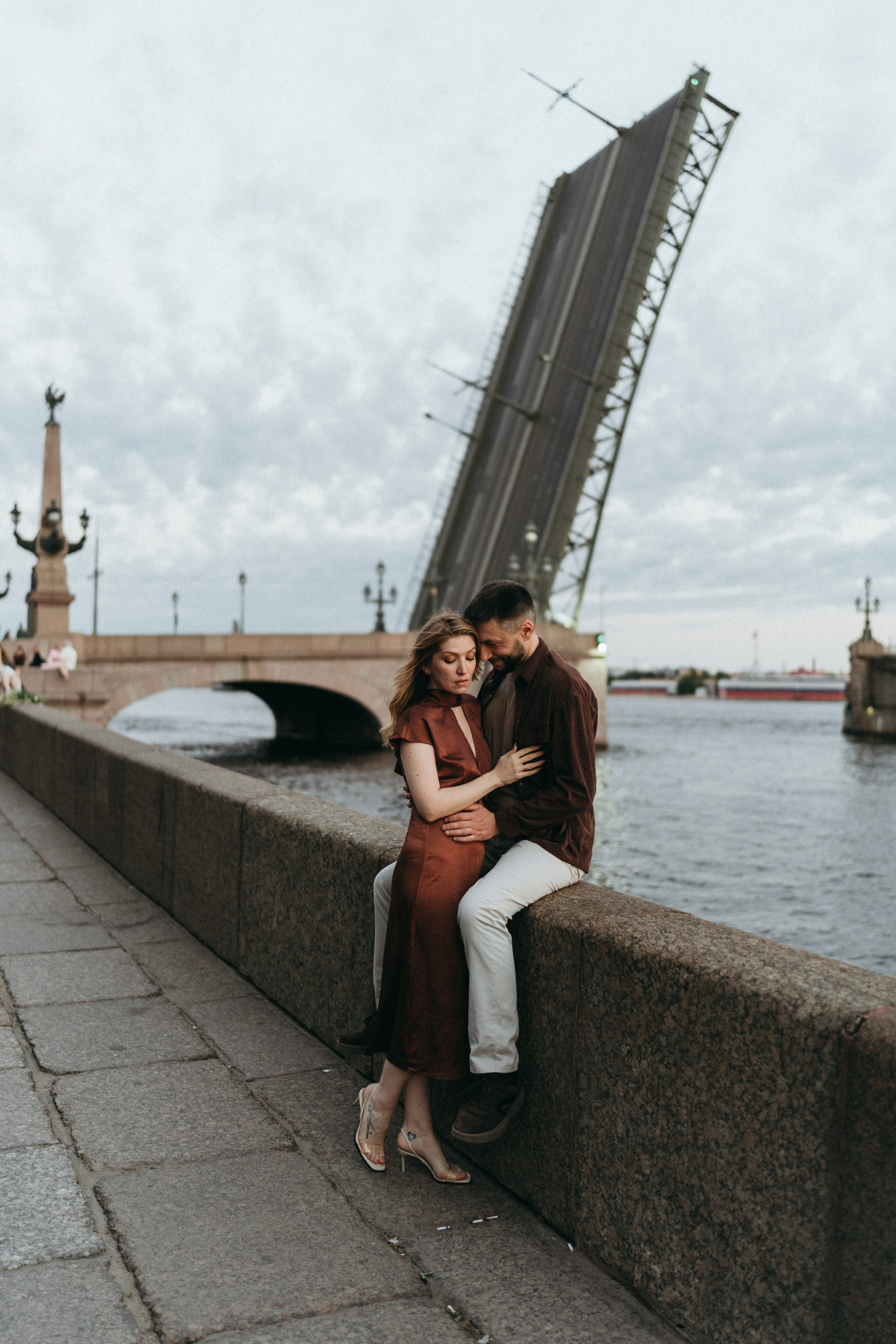 Максим и Настя / Разводные мосты. Фотограф в Санкт-Петербурге — Лучина Екатерина