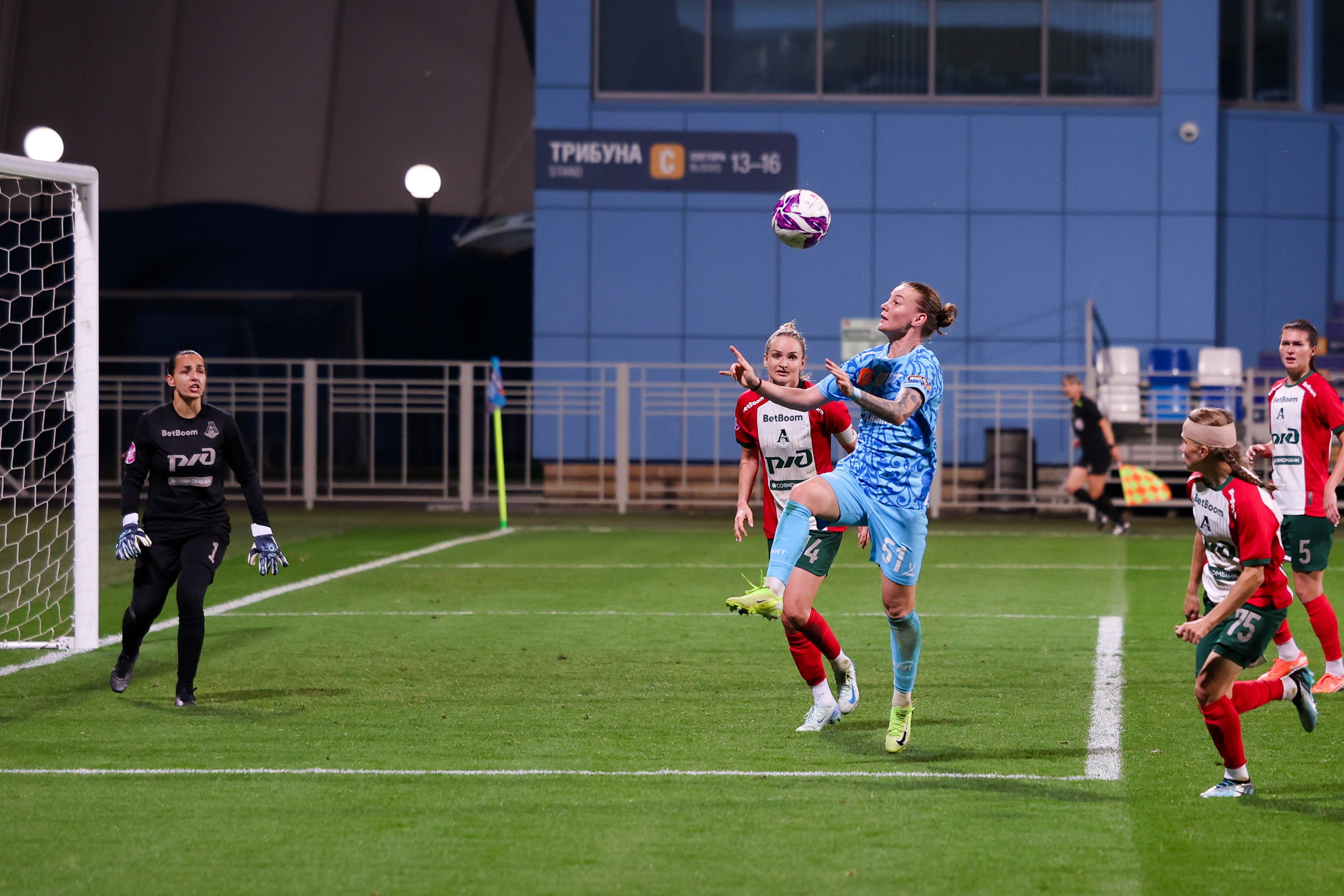 ЖФК «Зенит» — ЖФК «Локомотив» Москва Winline Кубок России 13.09.2025. Спортивный и репортажный фотограф Антон Тереханов