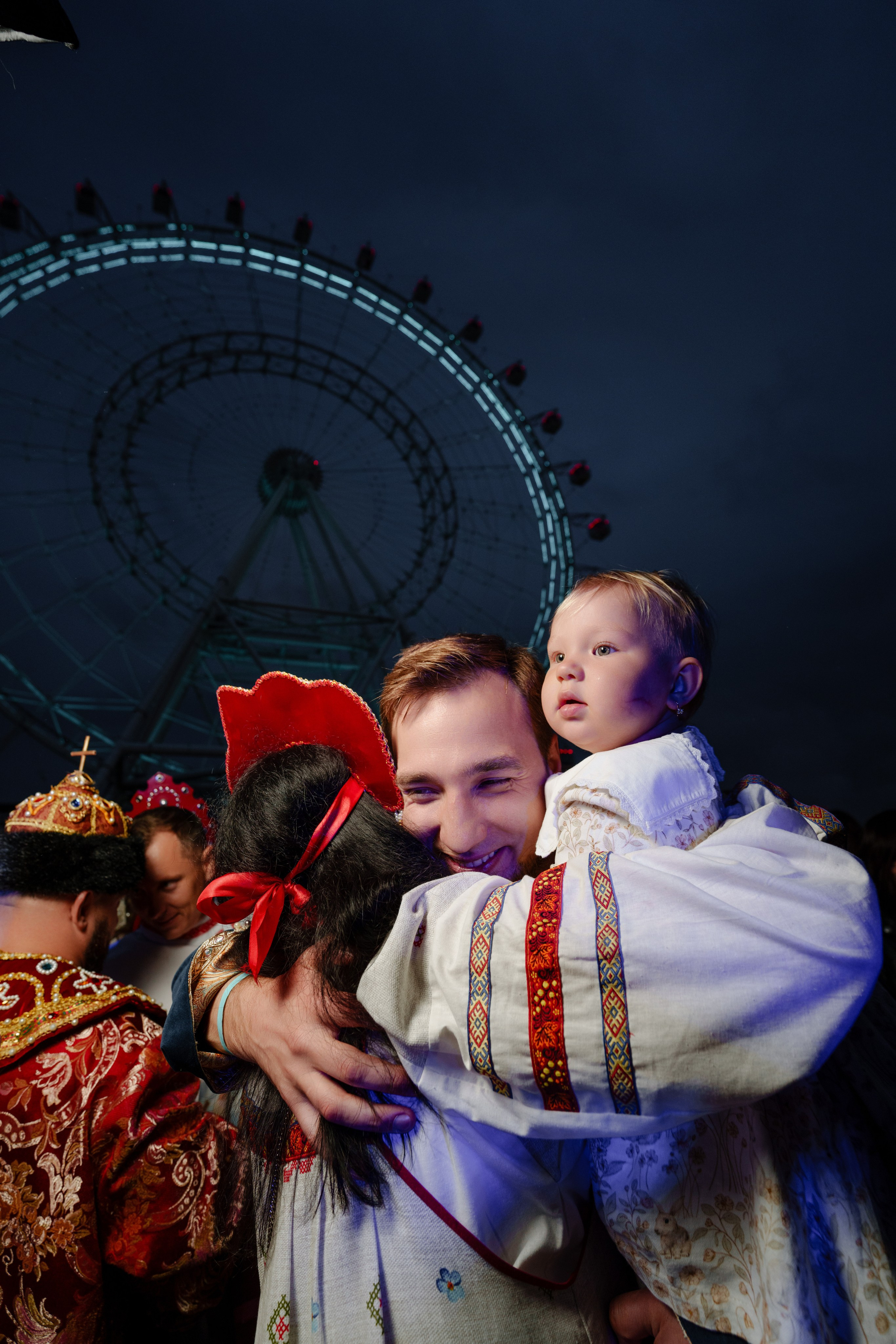 Репортажный фотограф на гендер пати в славянском стиле в Москве. Репортажный фотограф Москва Сергей Дружинин