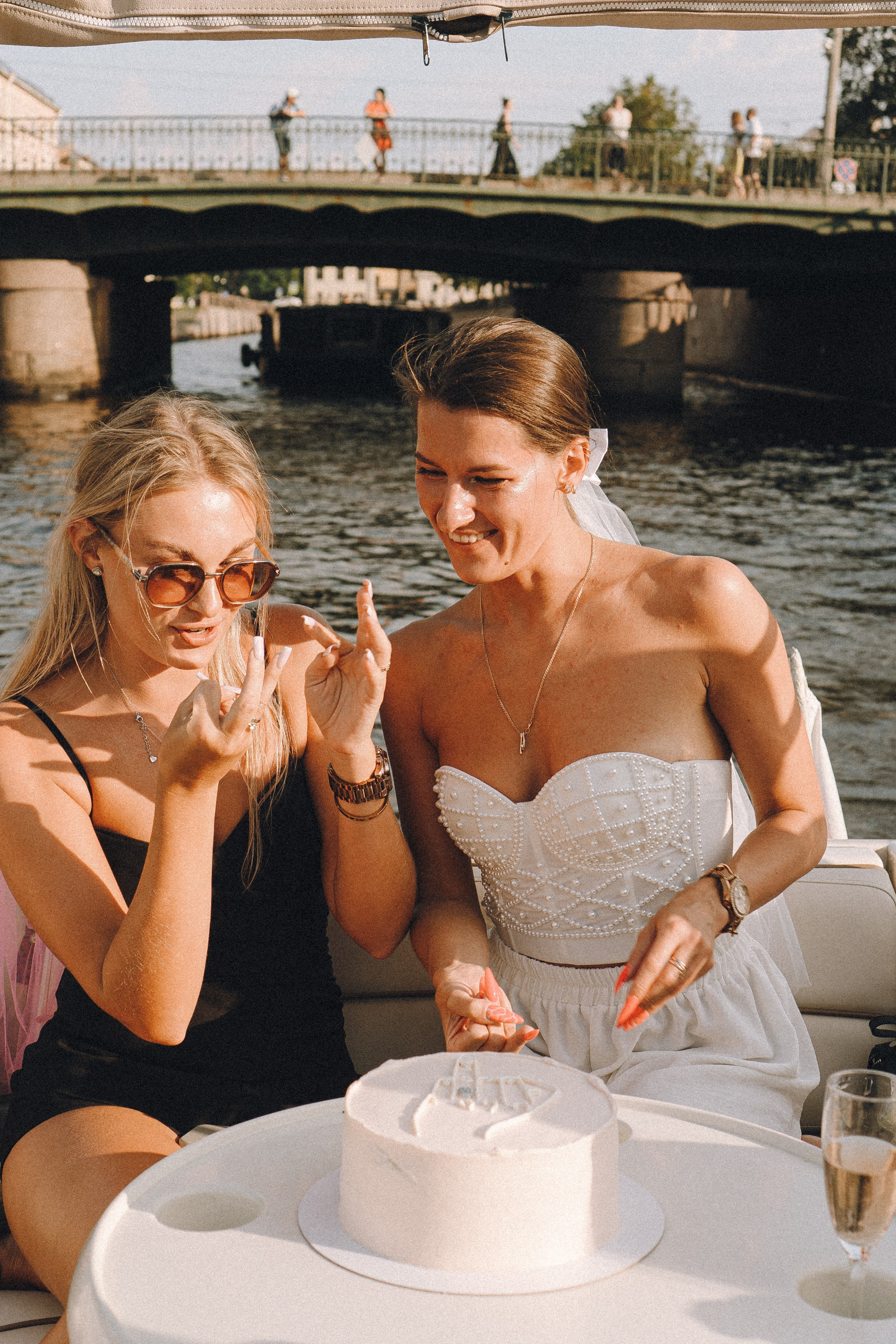 ДЕВИЧНИК НА КАТЕРЕ. Профессиональный фотограф, Санкт-Петербург — Виктория Богомолова