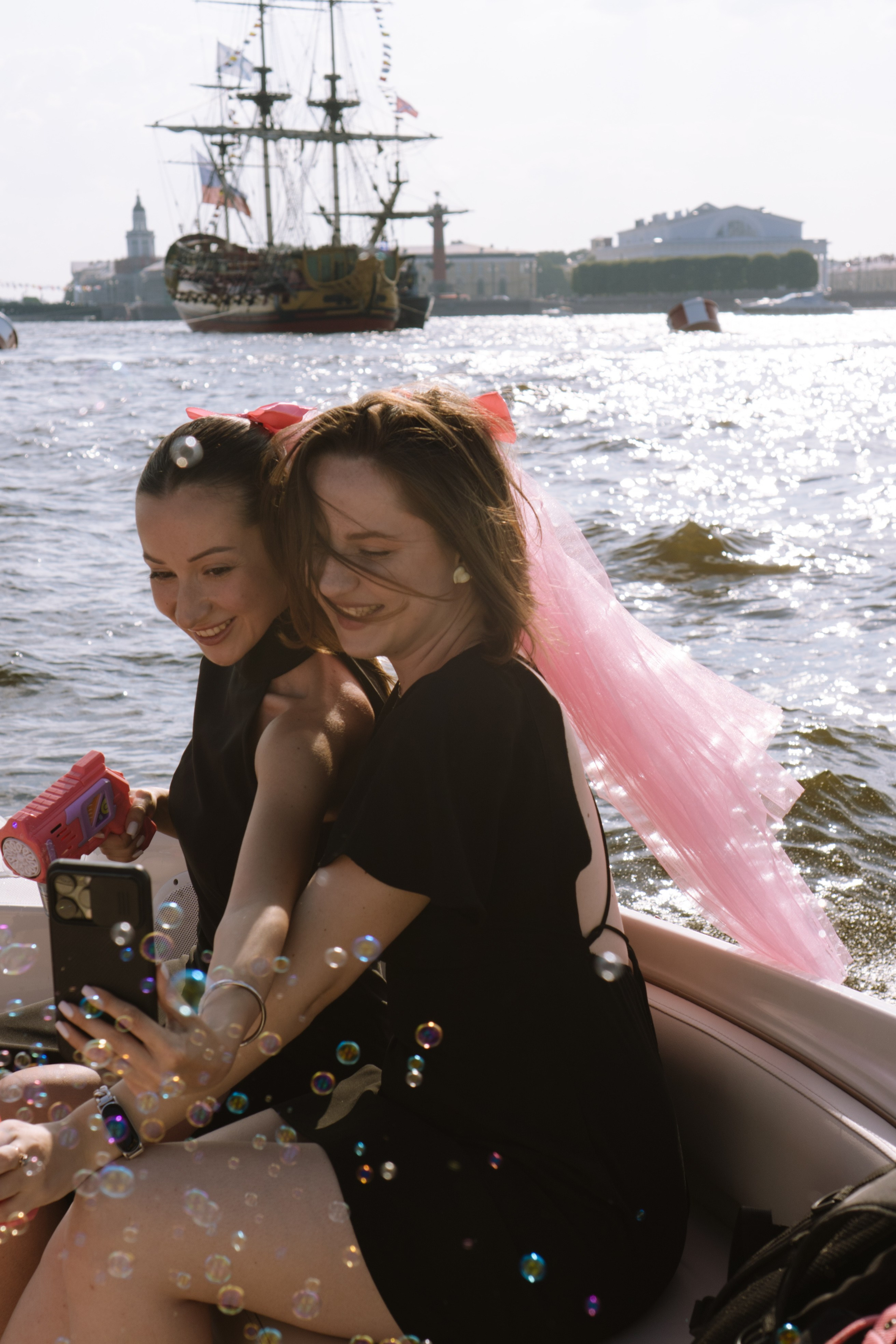 ДЕВИЧНИК НА КАТЕРЕ. Профессиональный фотограф, Санкт-Петербург — Виктория Богомолова