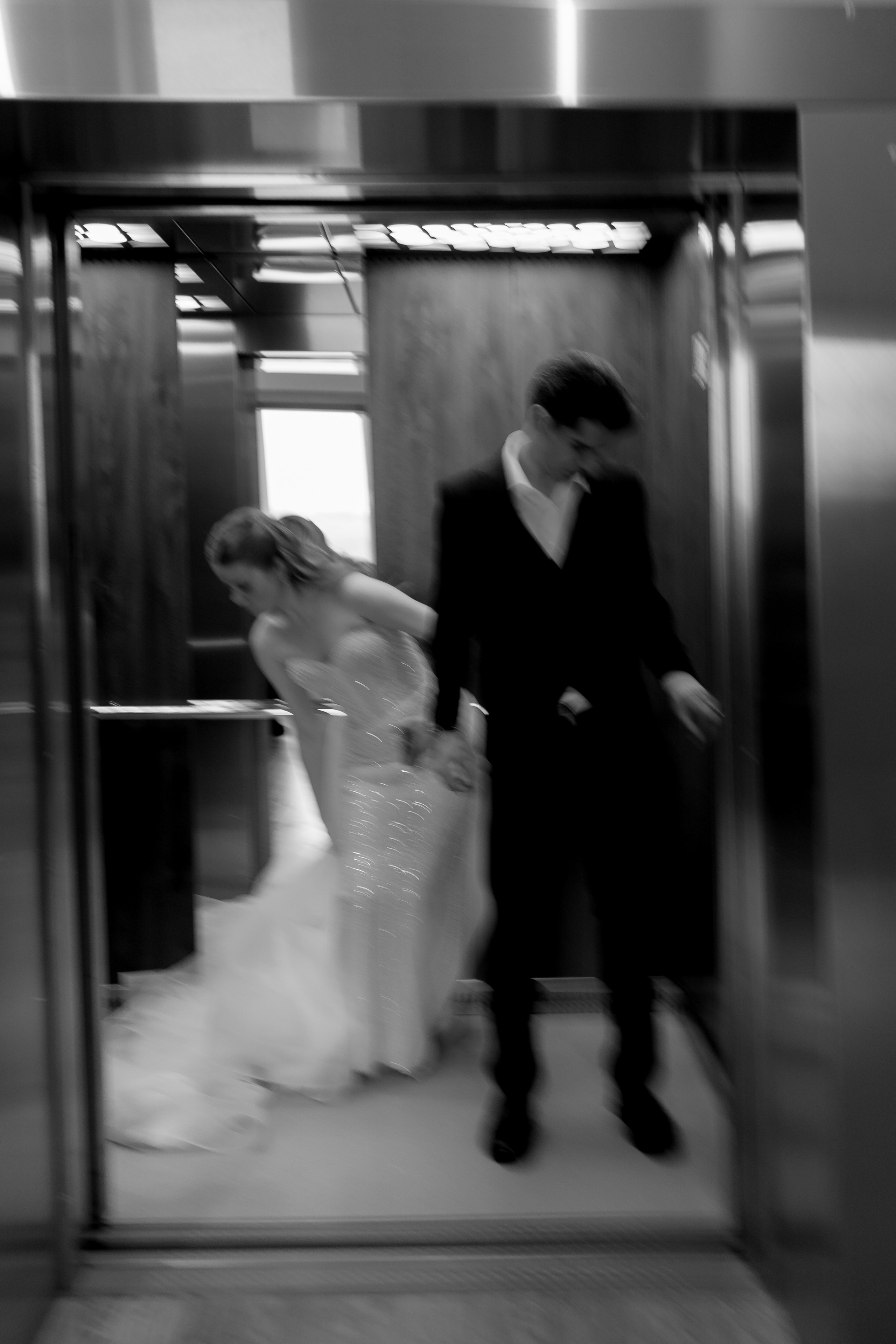 СВАДЕБНАЯ СЬЕМКА СБОРОВ В ОТЕЛЕ И ВЫЕЗД НА ЦЕРЕМОНИЮ (СНЯТО В СИБИРЕ В НИЖНЕВАРТОВСКЕ)М. Профессиональный фотограф, Санкт-Петербург — Виктория Богомолова