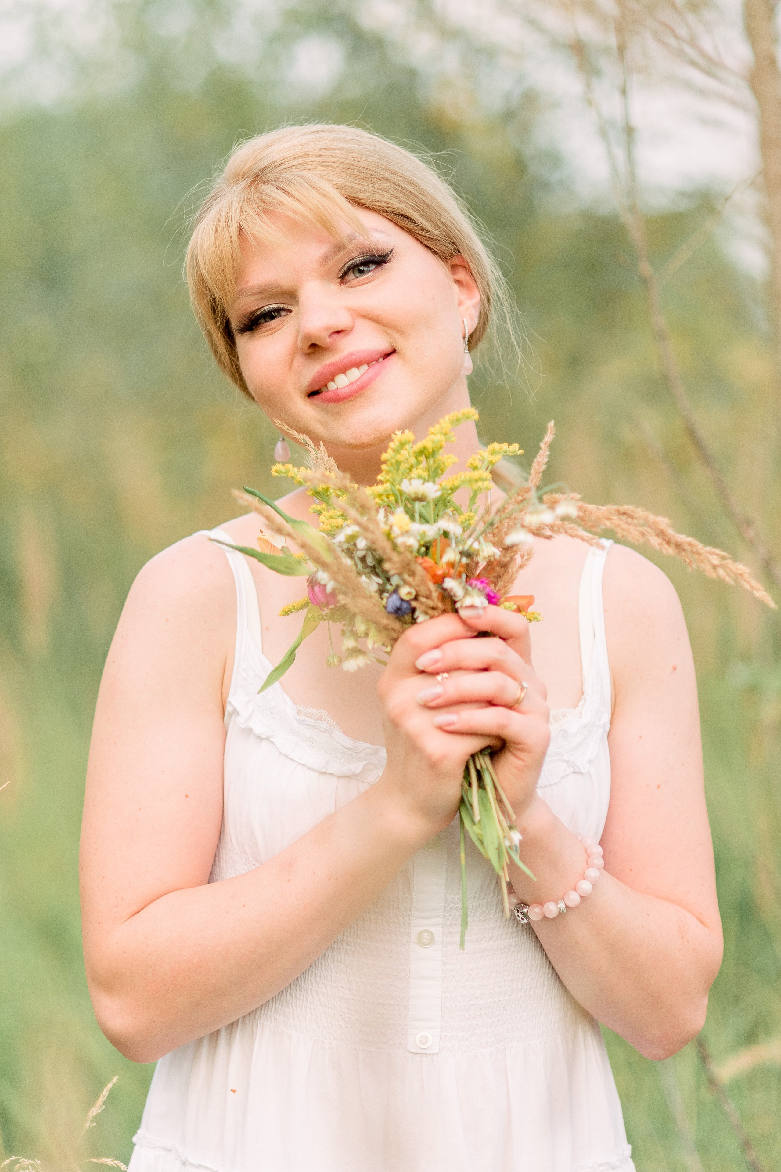 В поле. Фотограф Юлия Попова