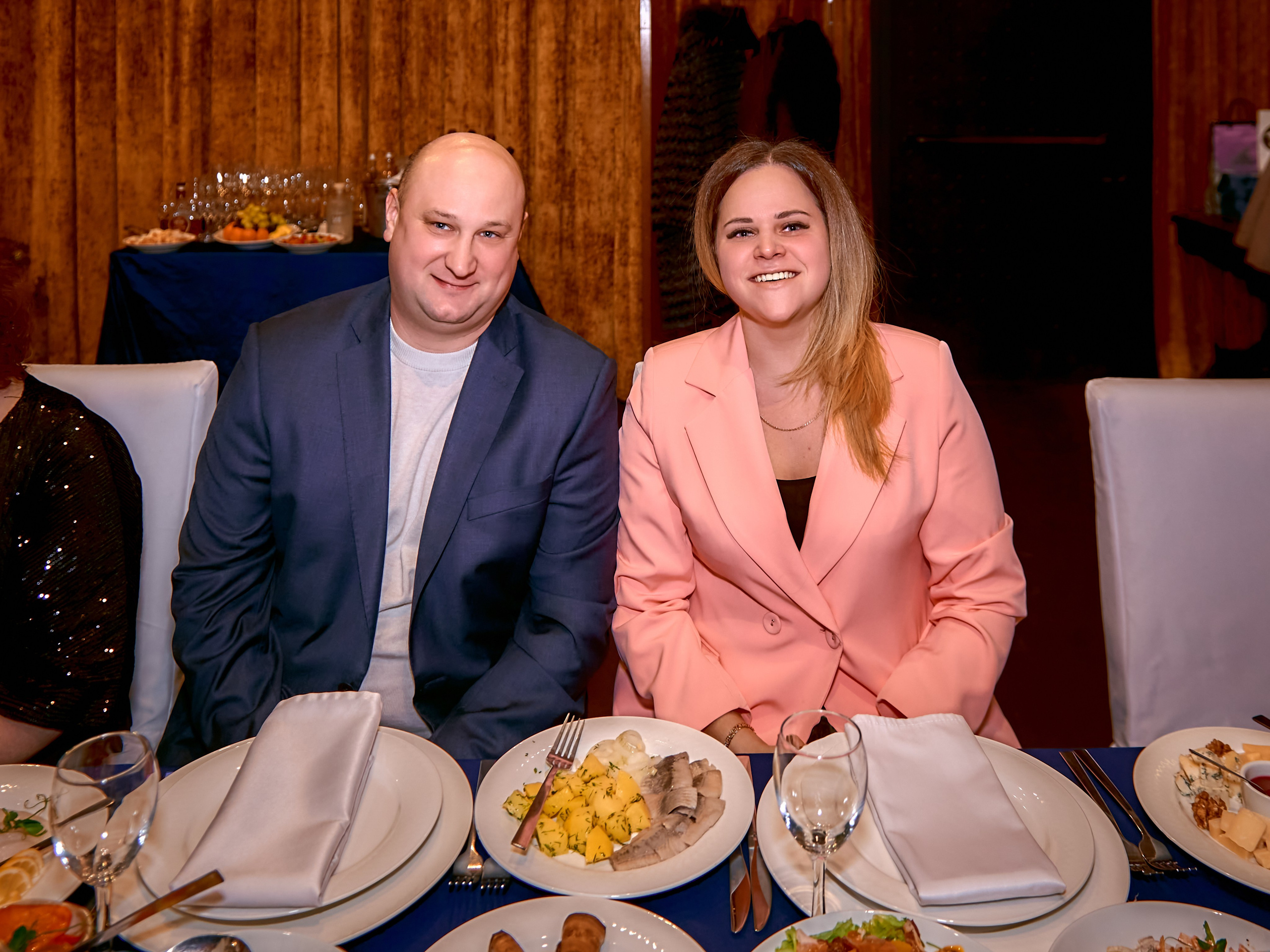 Юбилей в г. Пушкин, Певческая башня. Свадебный фотограф, видеограф, рилсмейкер в Санкт-Петербурге и Москве