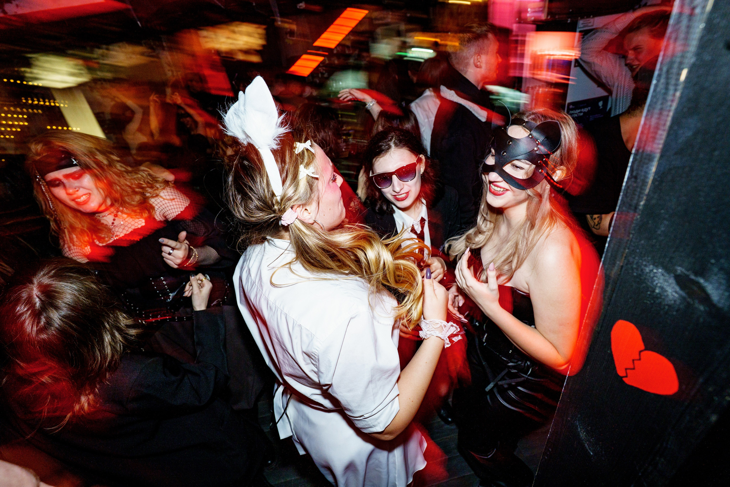 Halloween party. Бар разбитых сердец. Концертный и репортажный фотограф в Санкт-Петербурге Слава Пахомов