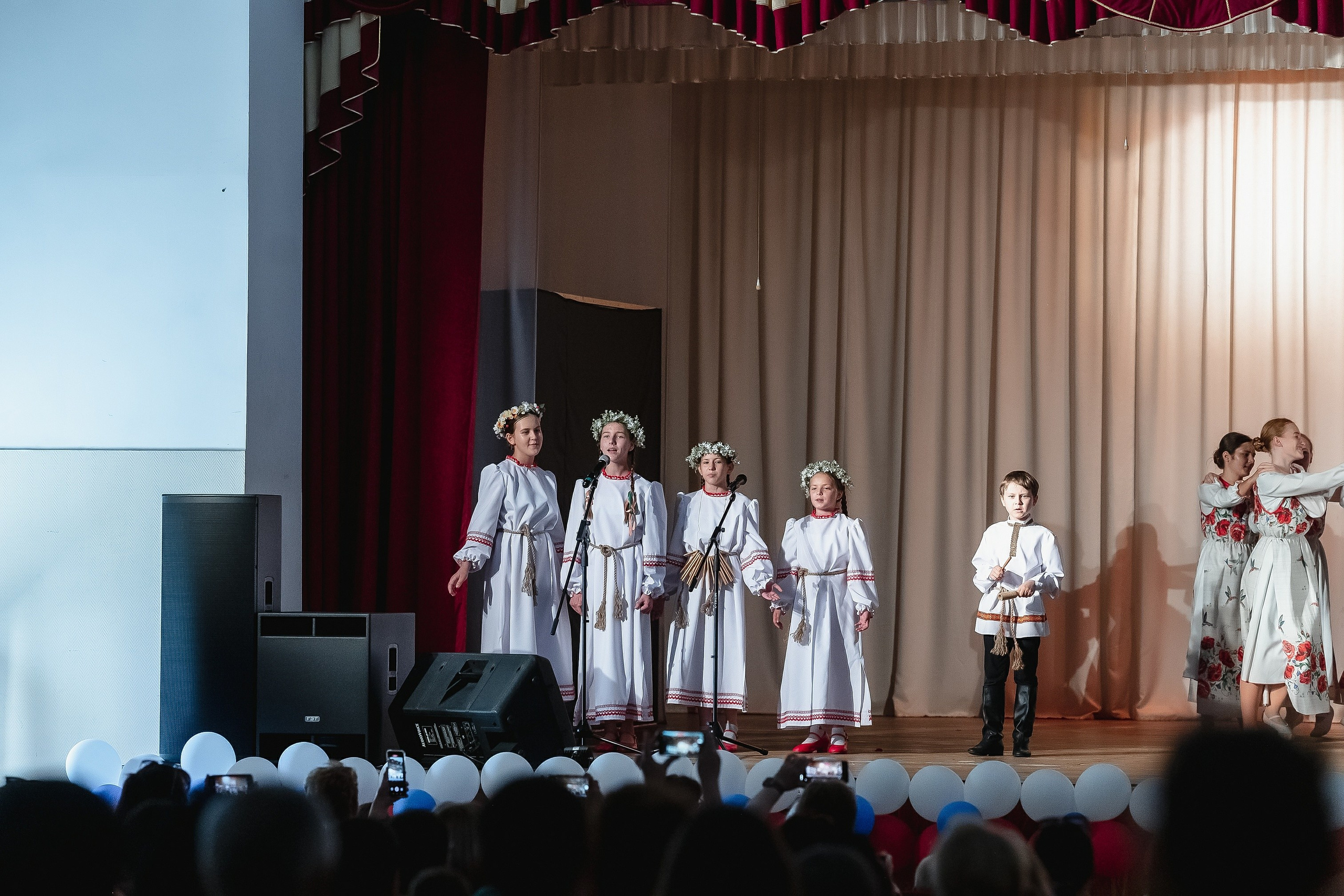 ДЕНЬ РОССИИ 2024. Фотограф Котова Валентина