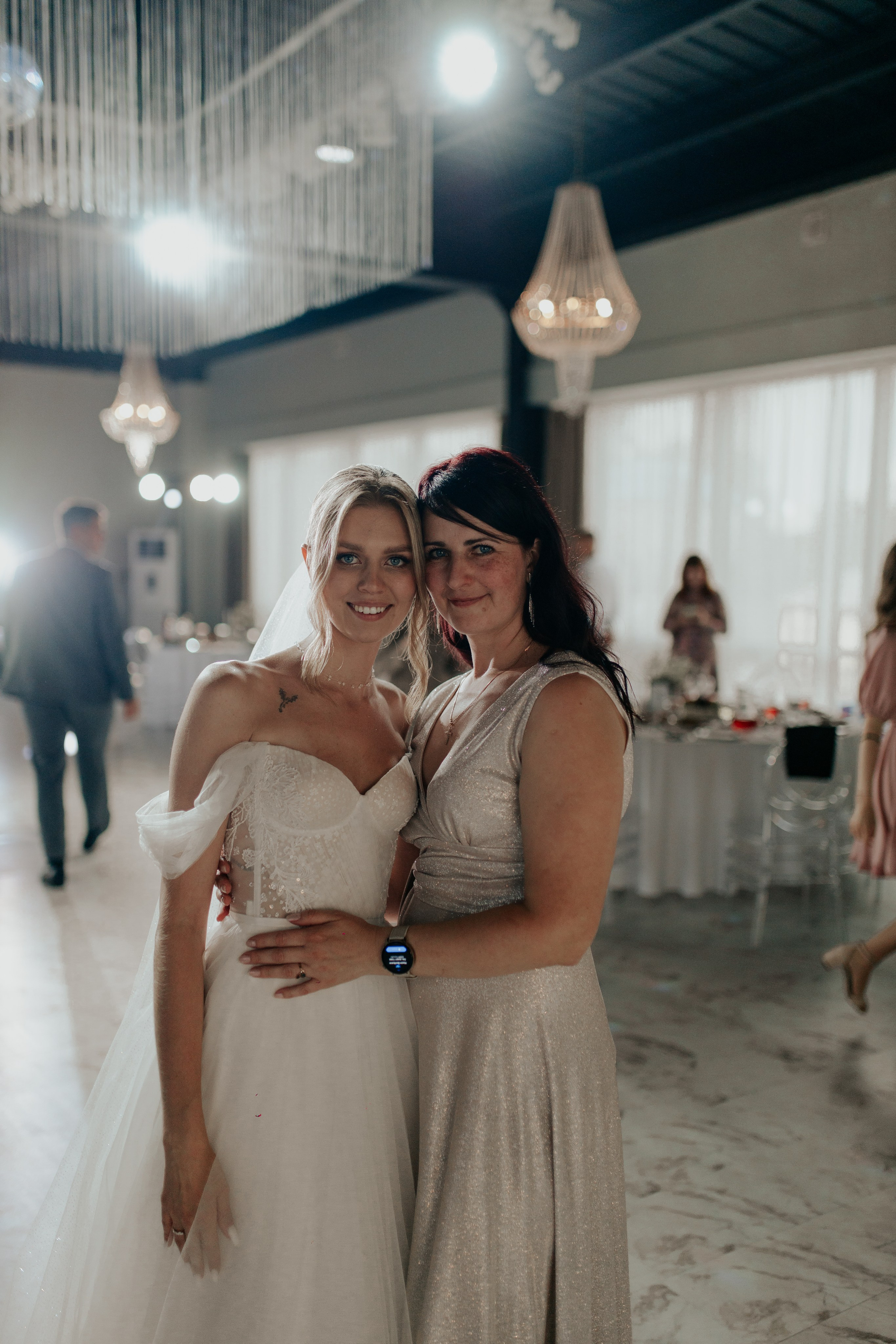 Свадебный банкет в Санкт-Петербурге — Трогательная фотосессия с родными и лавстори. Фотограф в Санкт-Петербурге Лиза Семченкова