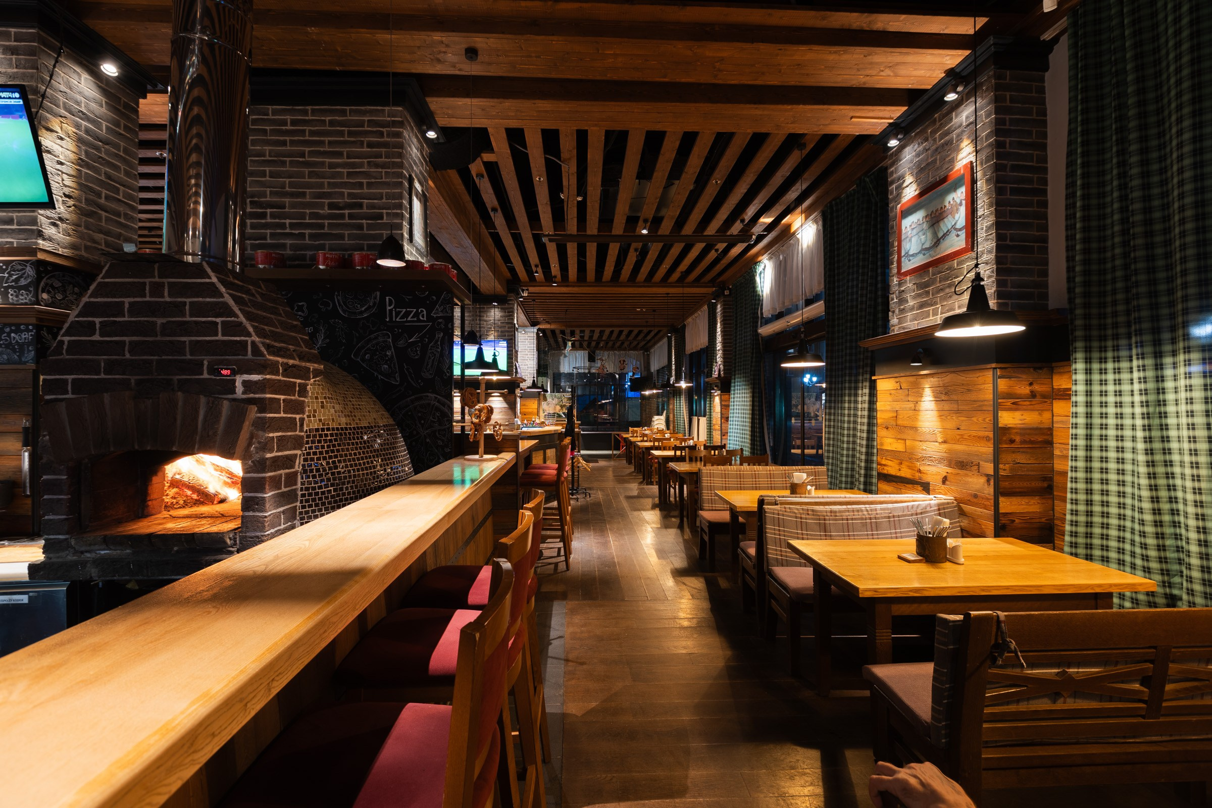 Съемка ресторана PAULANER в городе Краснодар. Архитектурный и интерьерный фотограф в Краснодаре | Дмитрий Демской