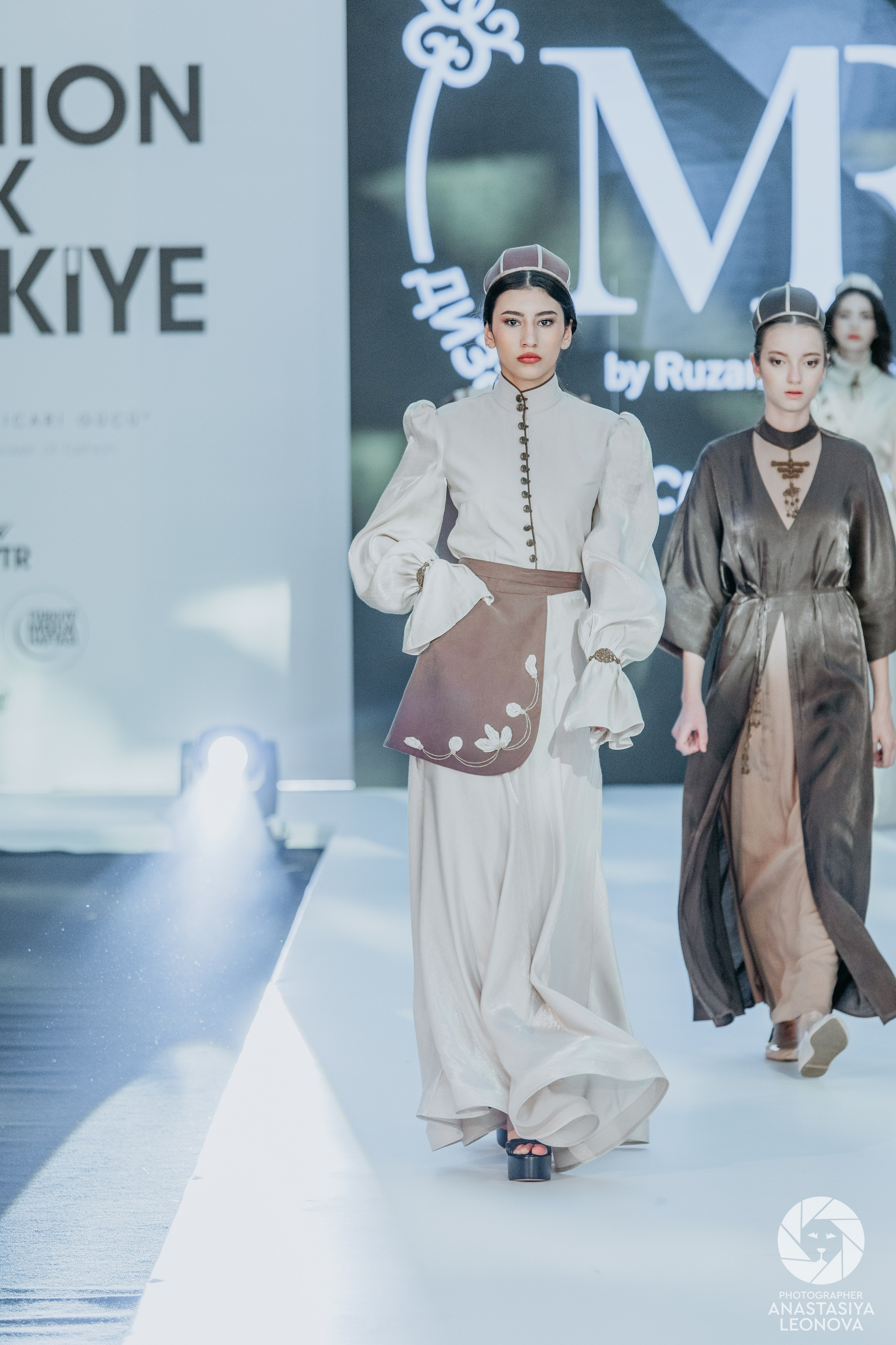 Fashion Week Türkiye [spring, 2025]. Anastasia Leonowa