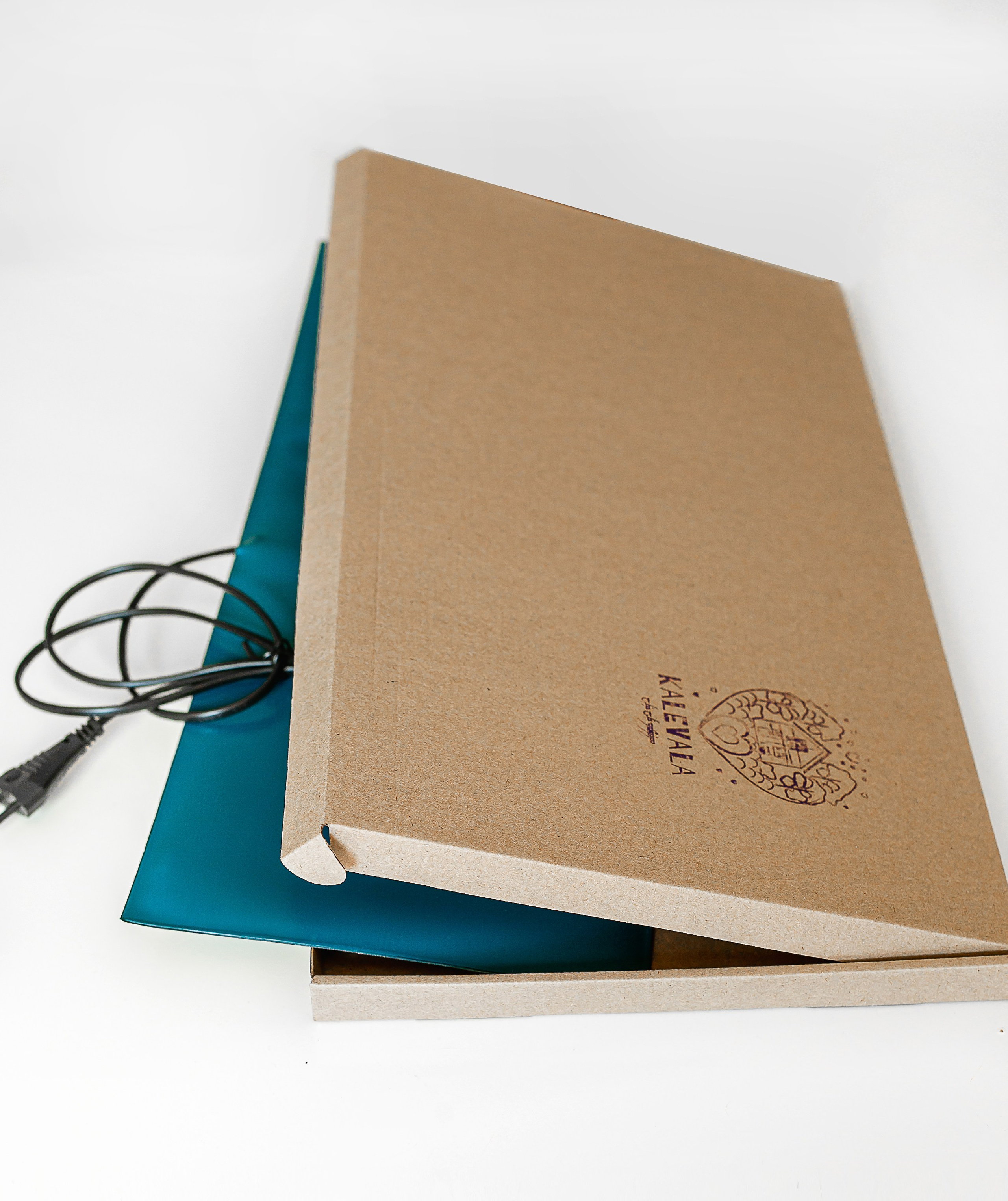 Компания по производству изделий для домашнего электрообогрева. Коврик с подогревом и йогуртница