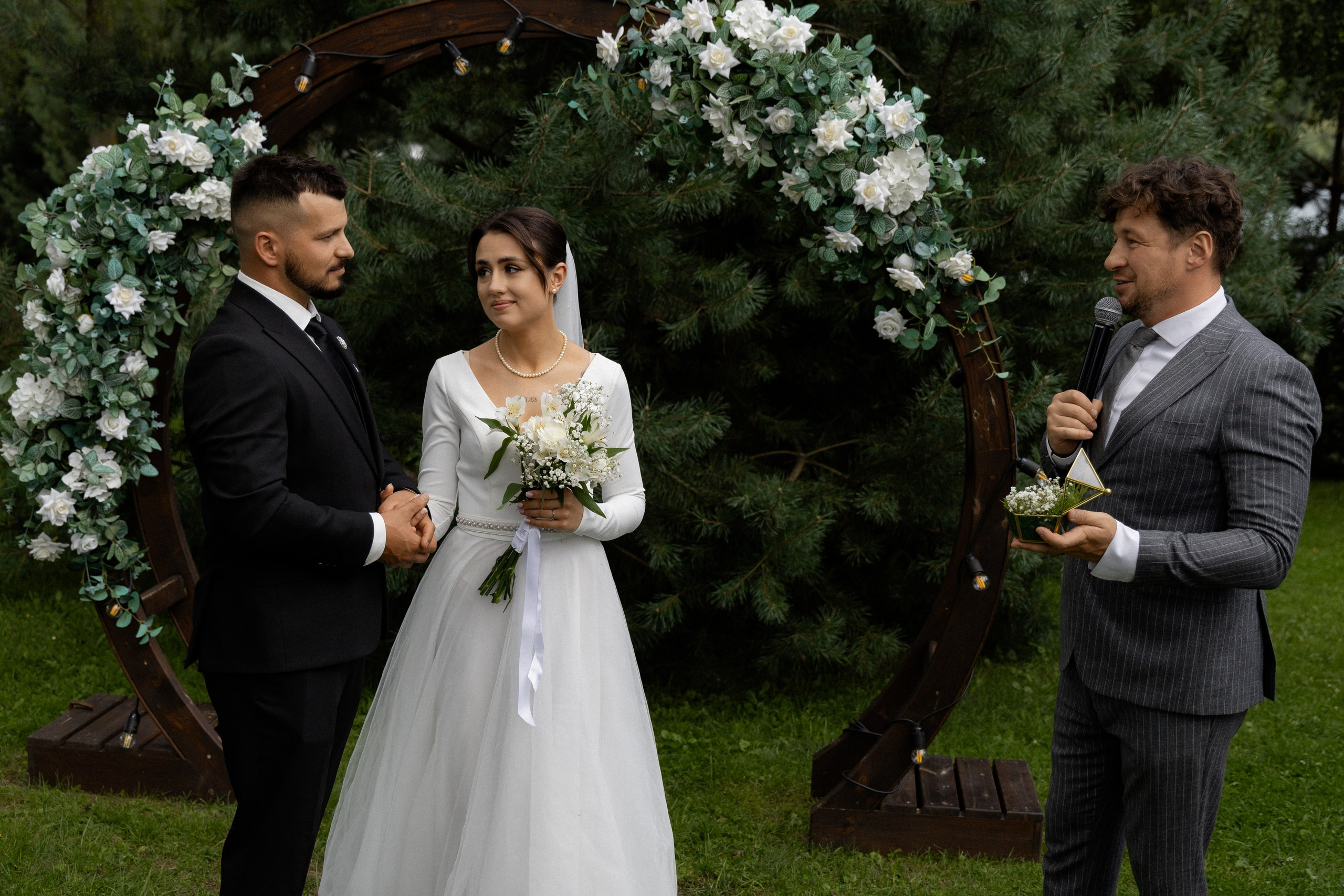 Свадебная фотосессия в агроусадьбе Лабодянка в Минске. Свадебный фотограф в Минске/Беларуси Сергей Спиридонов