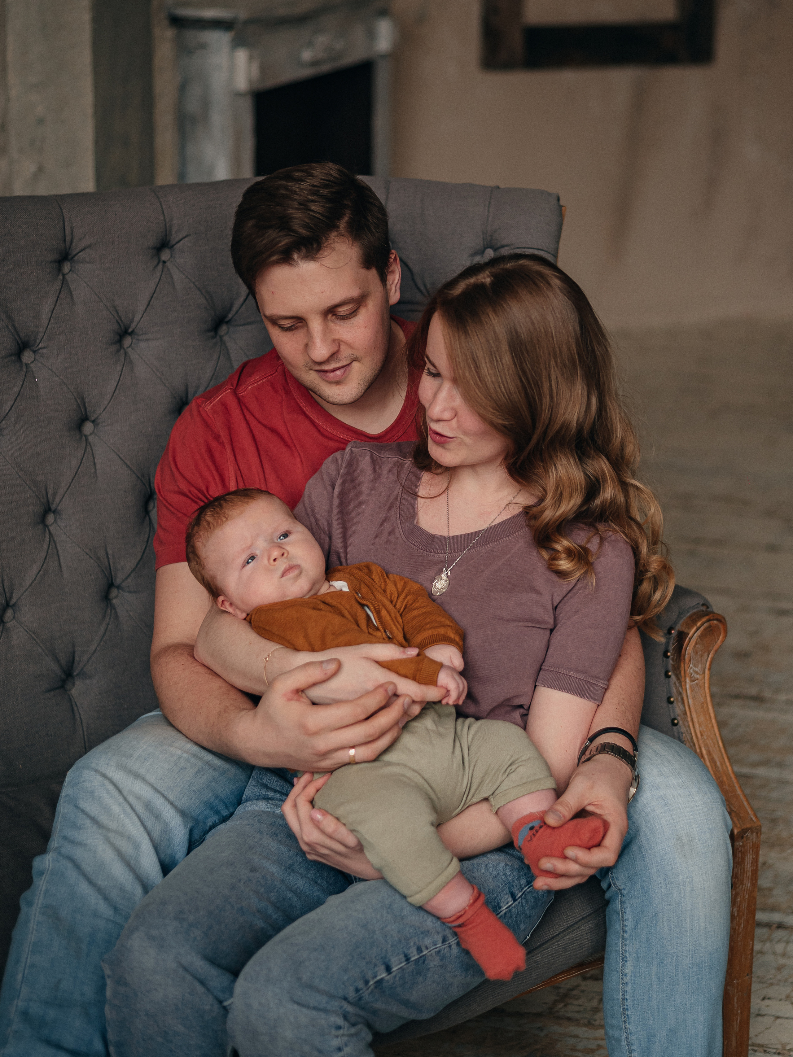 Семейная фотосессия в студии. Фотограф Москва