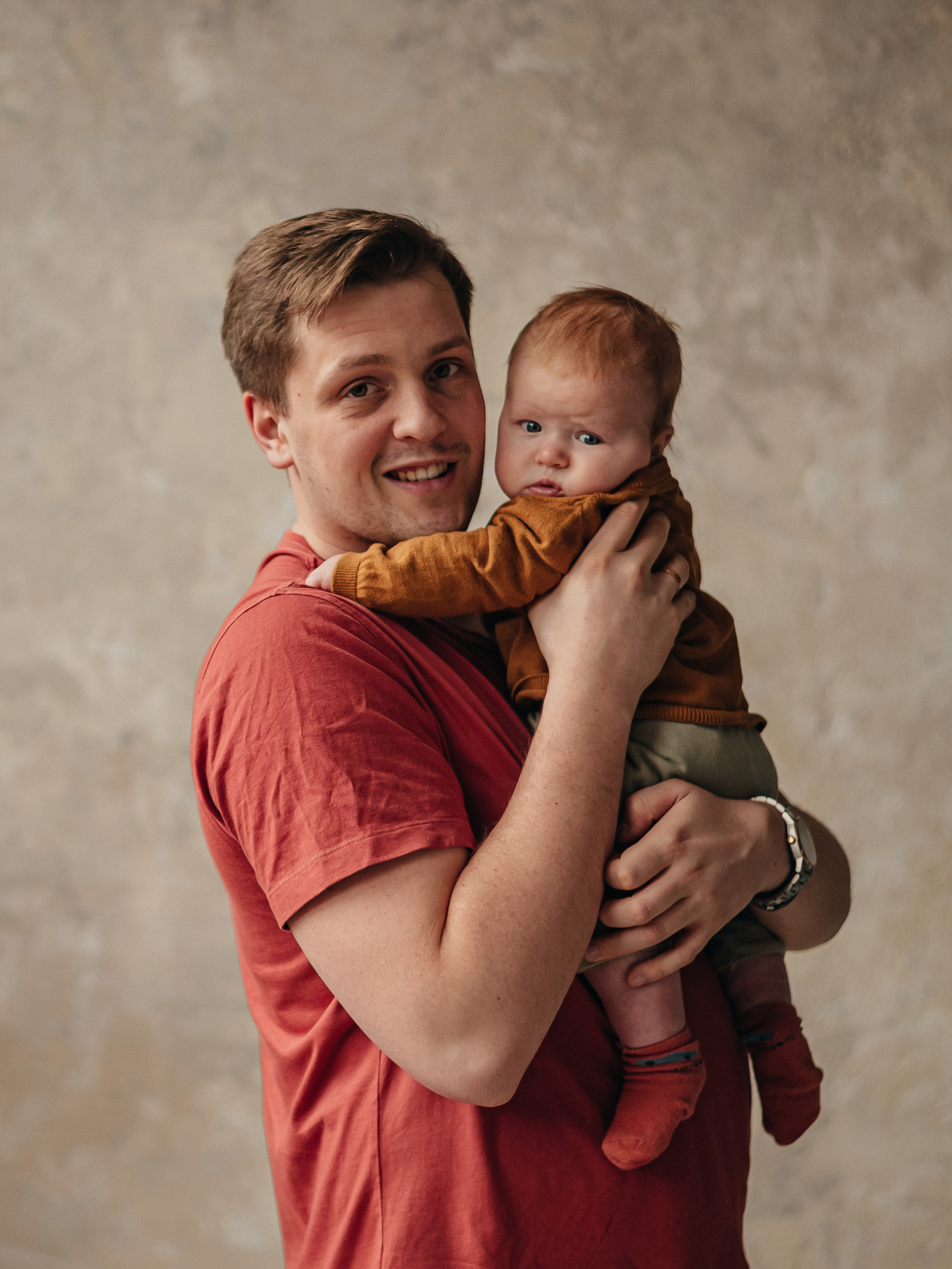 Семейная фотосессия в студии. Фотограф Москва