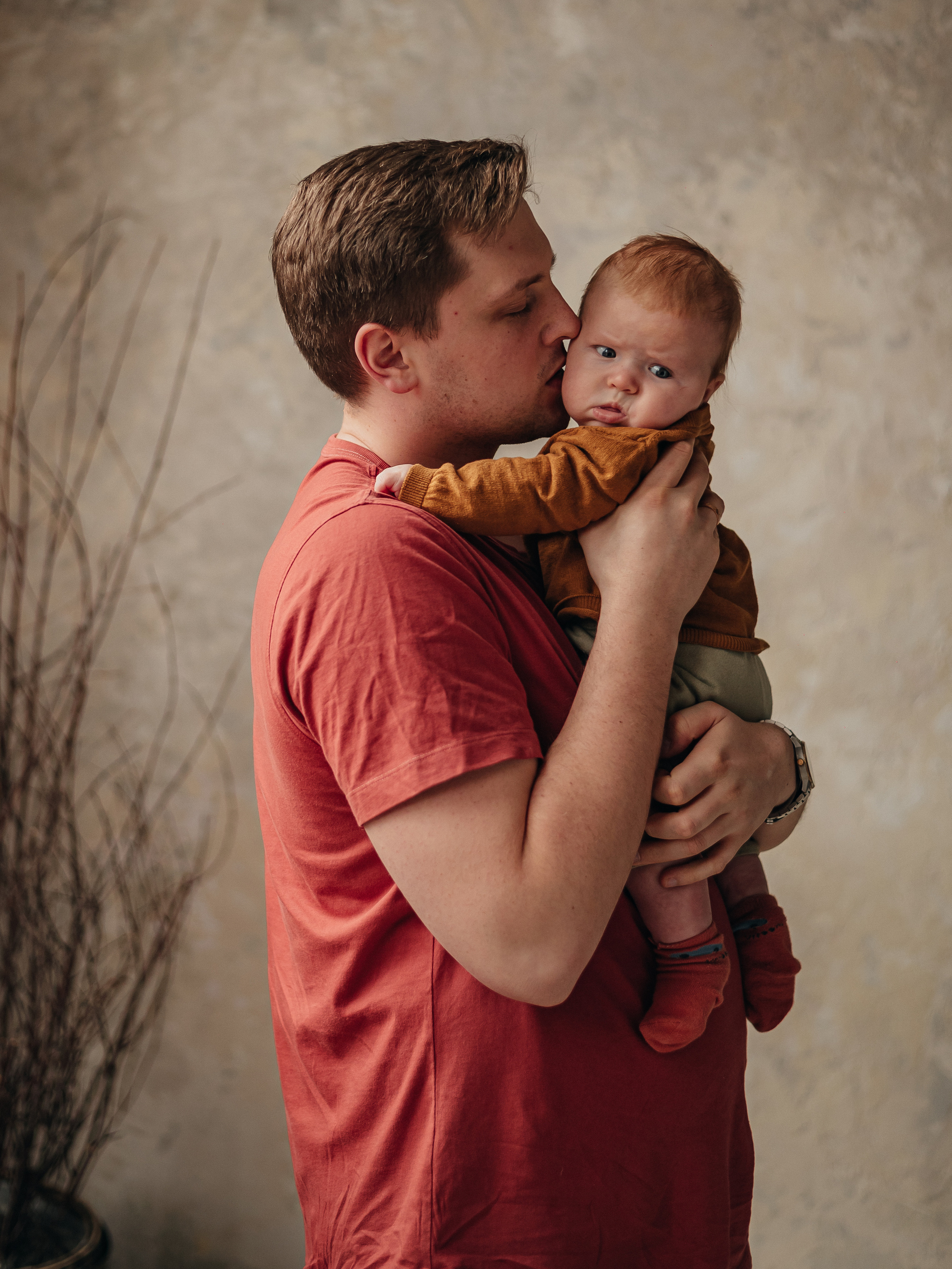 Семейная фотосессия в студии. Фотограф Москва