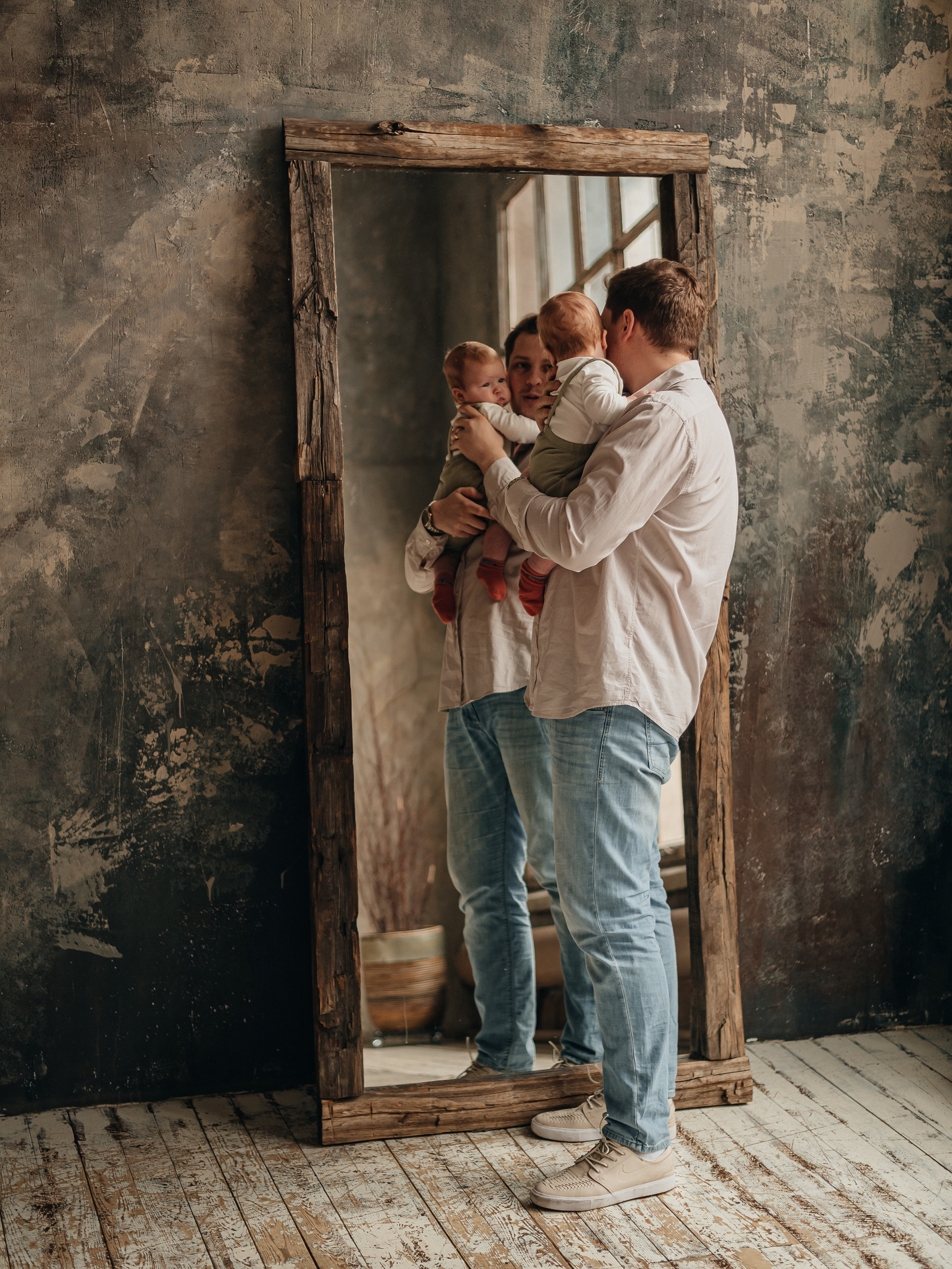 Семейная фотосессия в студии. Фотограф Москва