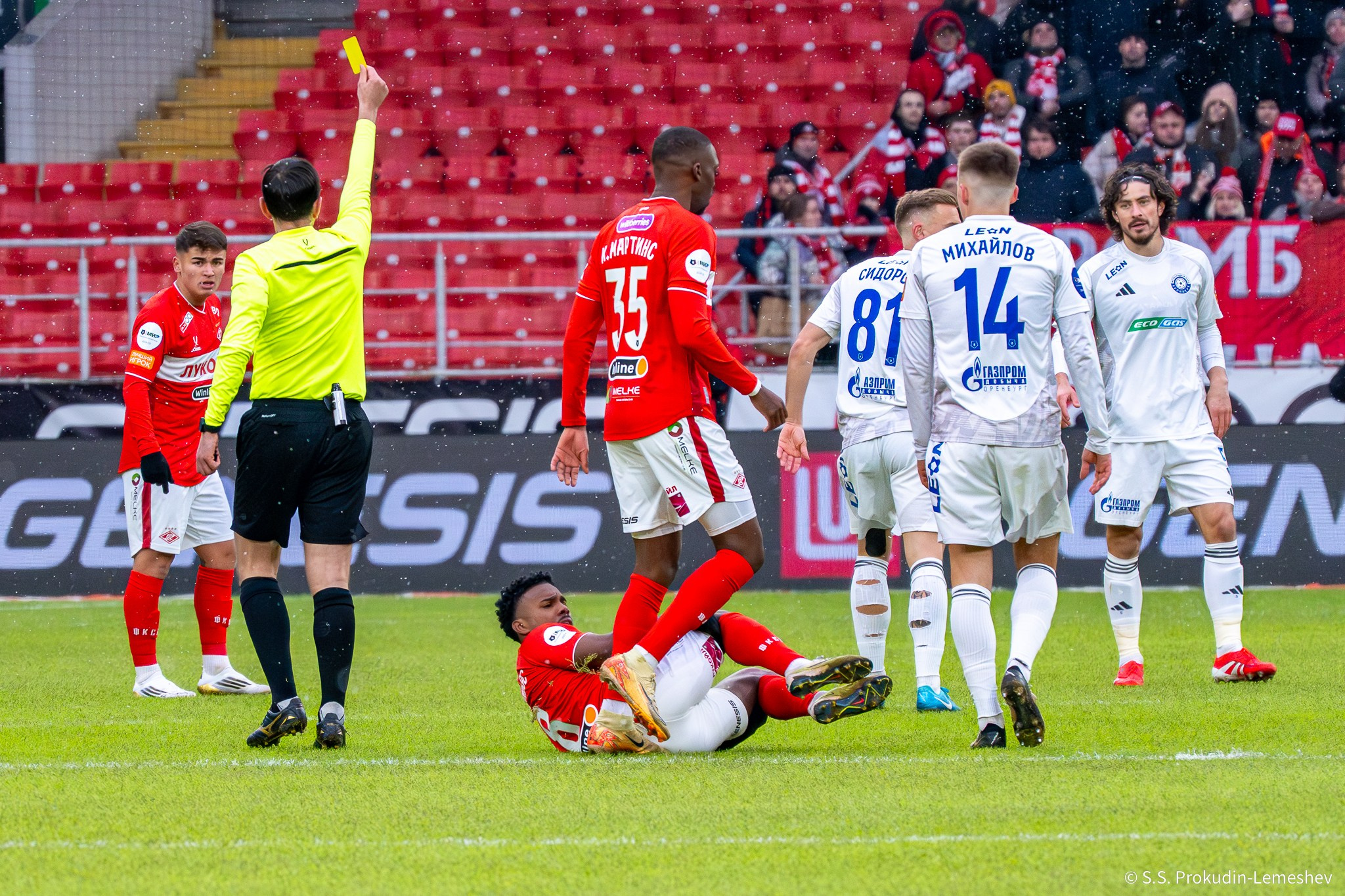 Спартак-Оренбург. Фотограф. Репортаж. Спорт. Концерты и мероприятия