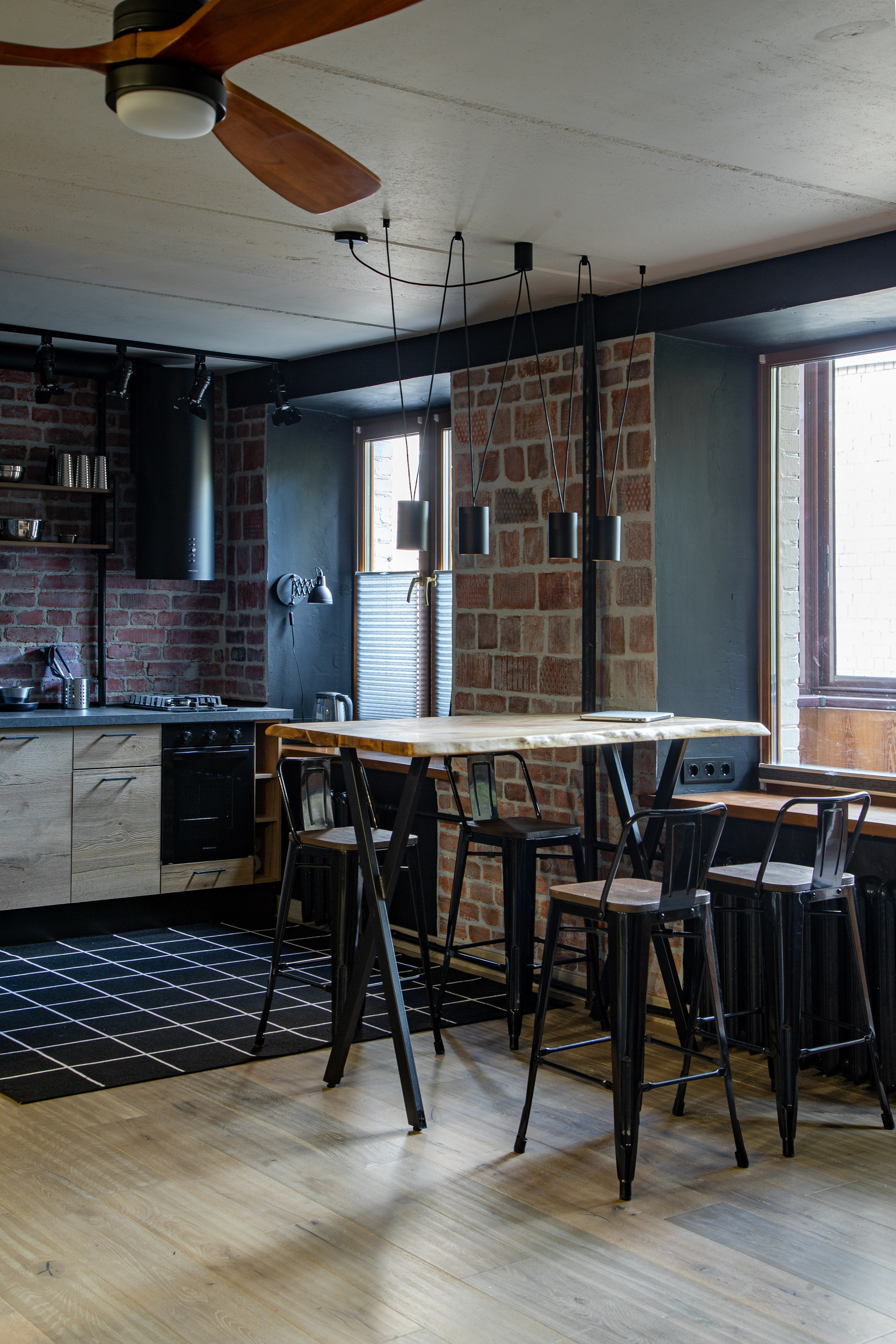 Кошкин дом. Фотограф Оля Батист