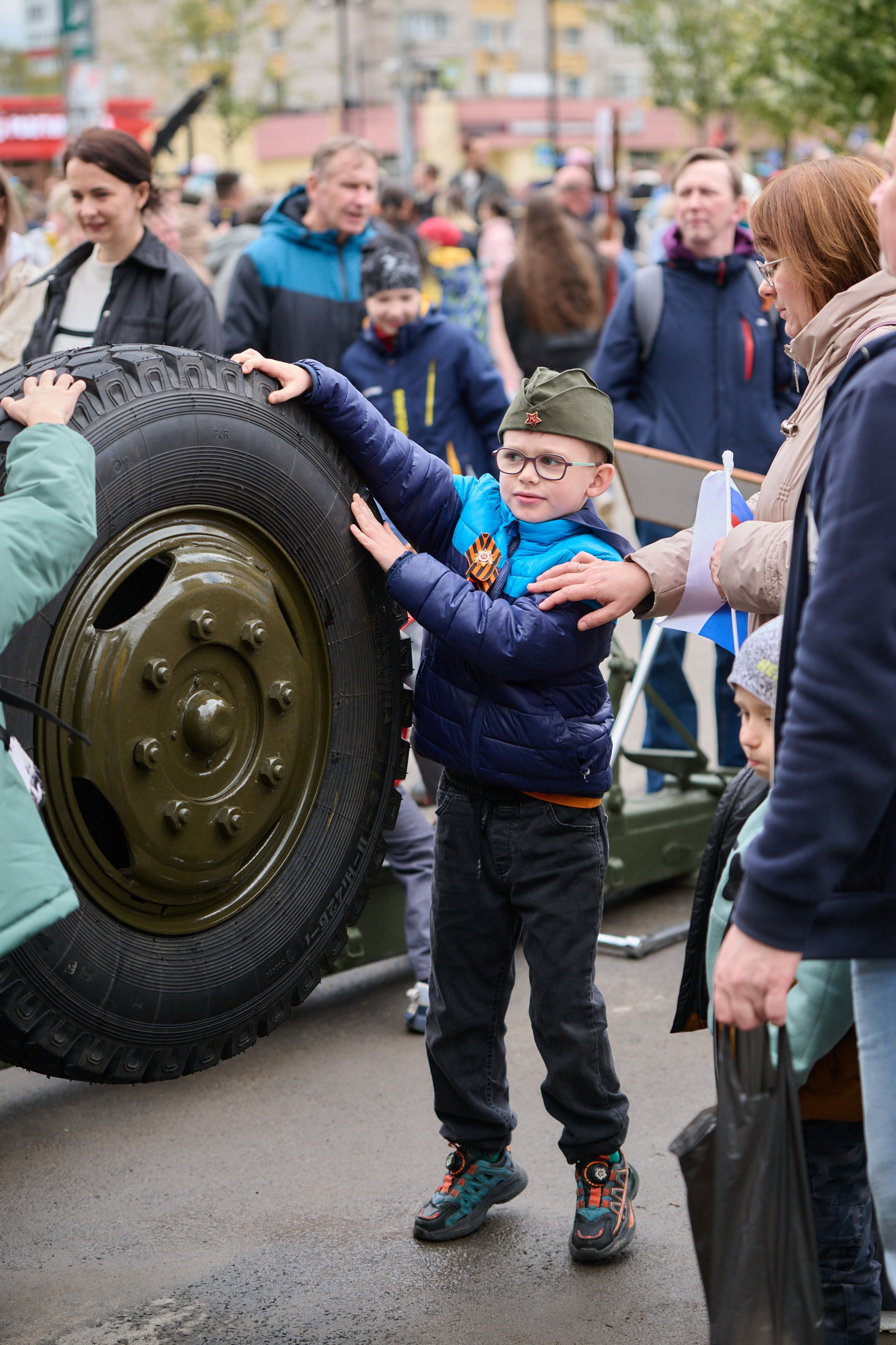 Празднование 9 мая в Иваново. Фотограф в Иваново: Каталожная съемка одежды и постельного белья, Wildberries
