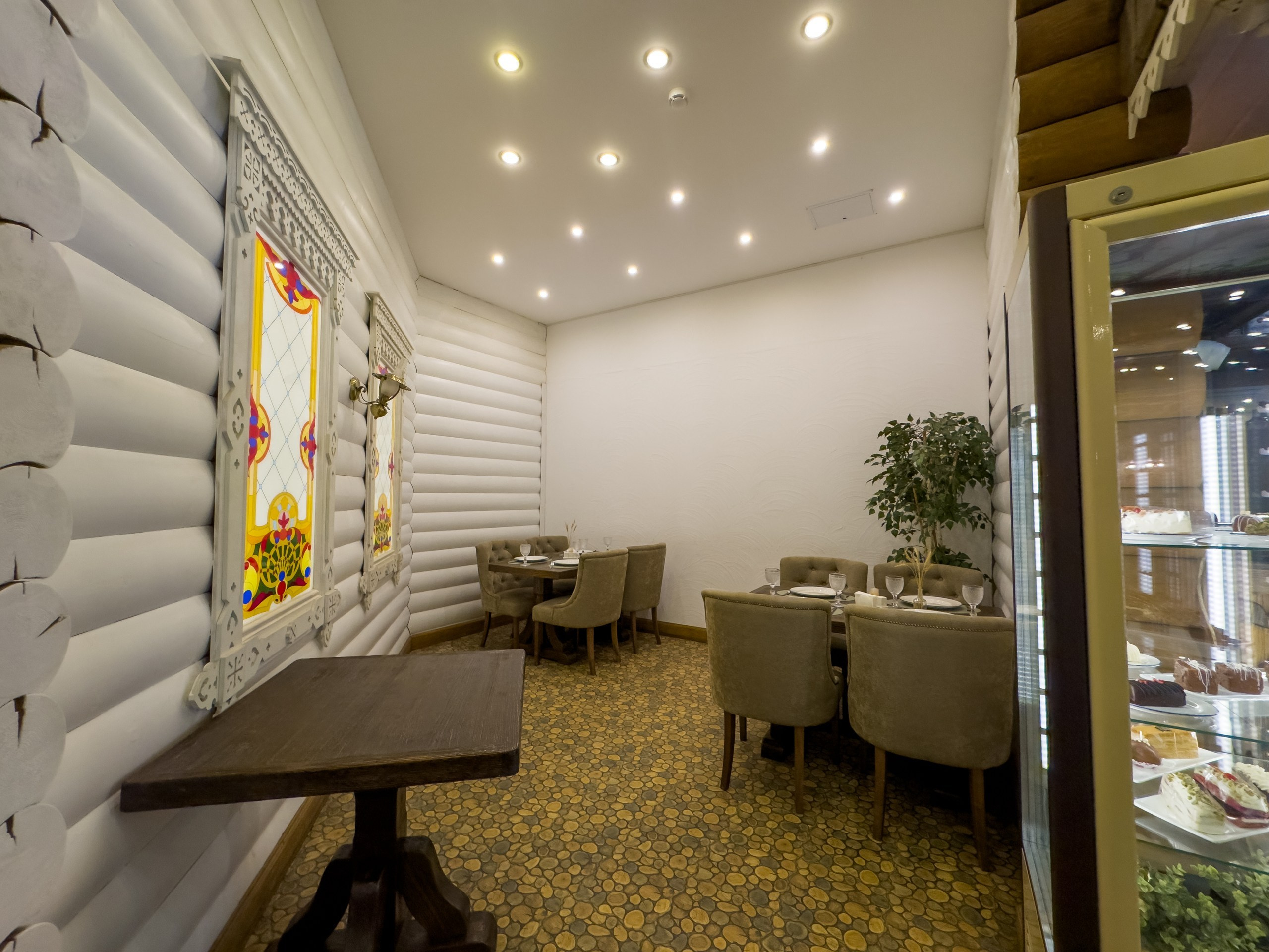 Банкетный зал ресторана «Дача». Фотограф в Оренбурге. Профессиональный фотограф