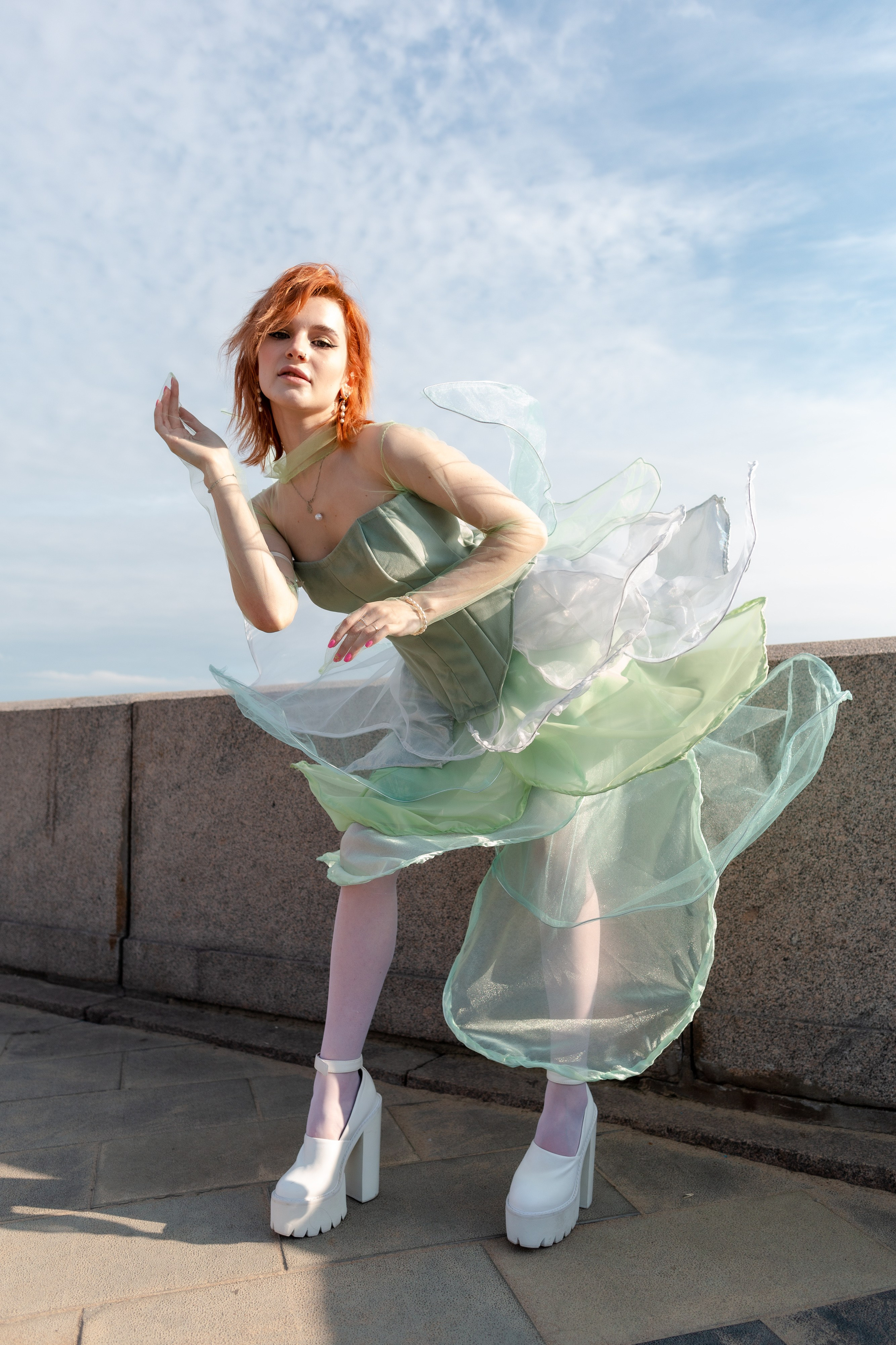 Модельный показ на набережной. Портретный и репортажный фотограф. Мыльников Илья