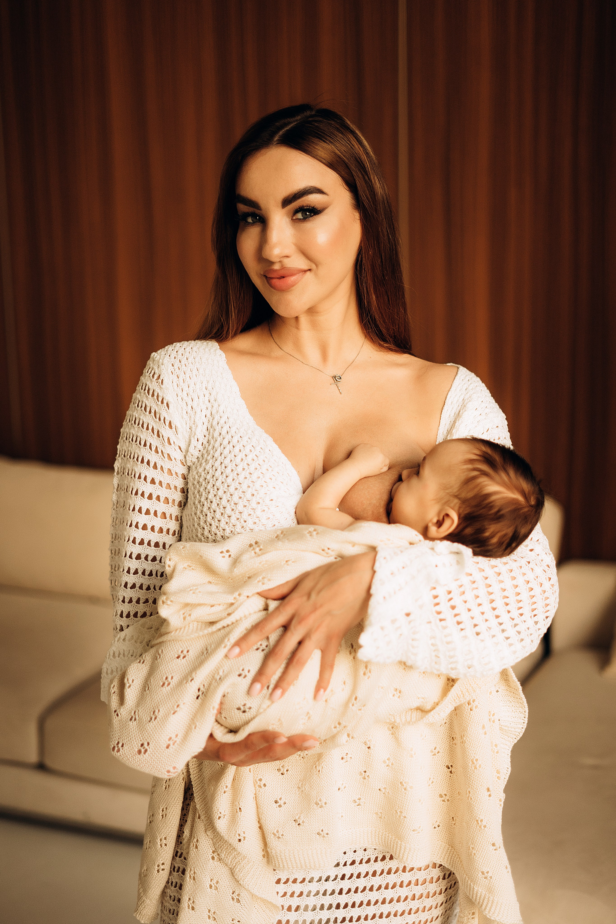 ньюборн фотосессия лайфстал фотограф новорожденные ребенок ребенок в реквизите семейные фото 