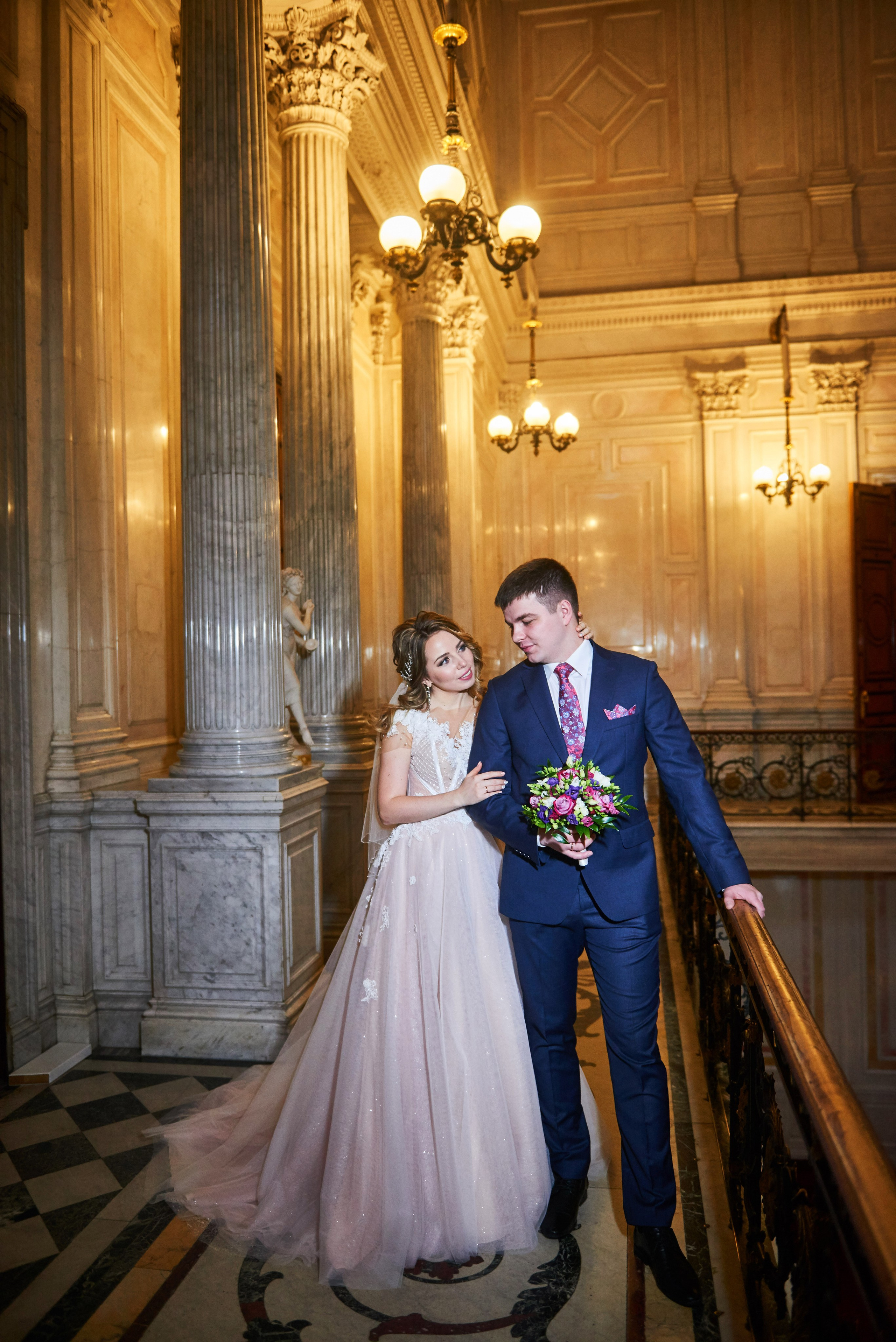 Елена и Иван (зимняя свадебная прогулка у Михайловского замка и фотосессия в Эрмитаже). Портретный, семейный и свадебный фотограф в Санкт-Петербурге и в Пушкине Ширяев Денис