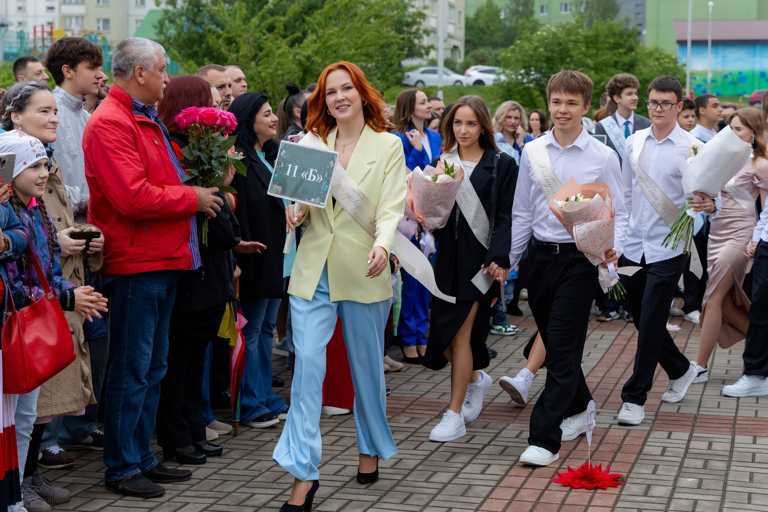 Последний звонок 2025 в Минске. Свадебный фотограф в Минске/Беларуси Сергей Спиридонов