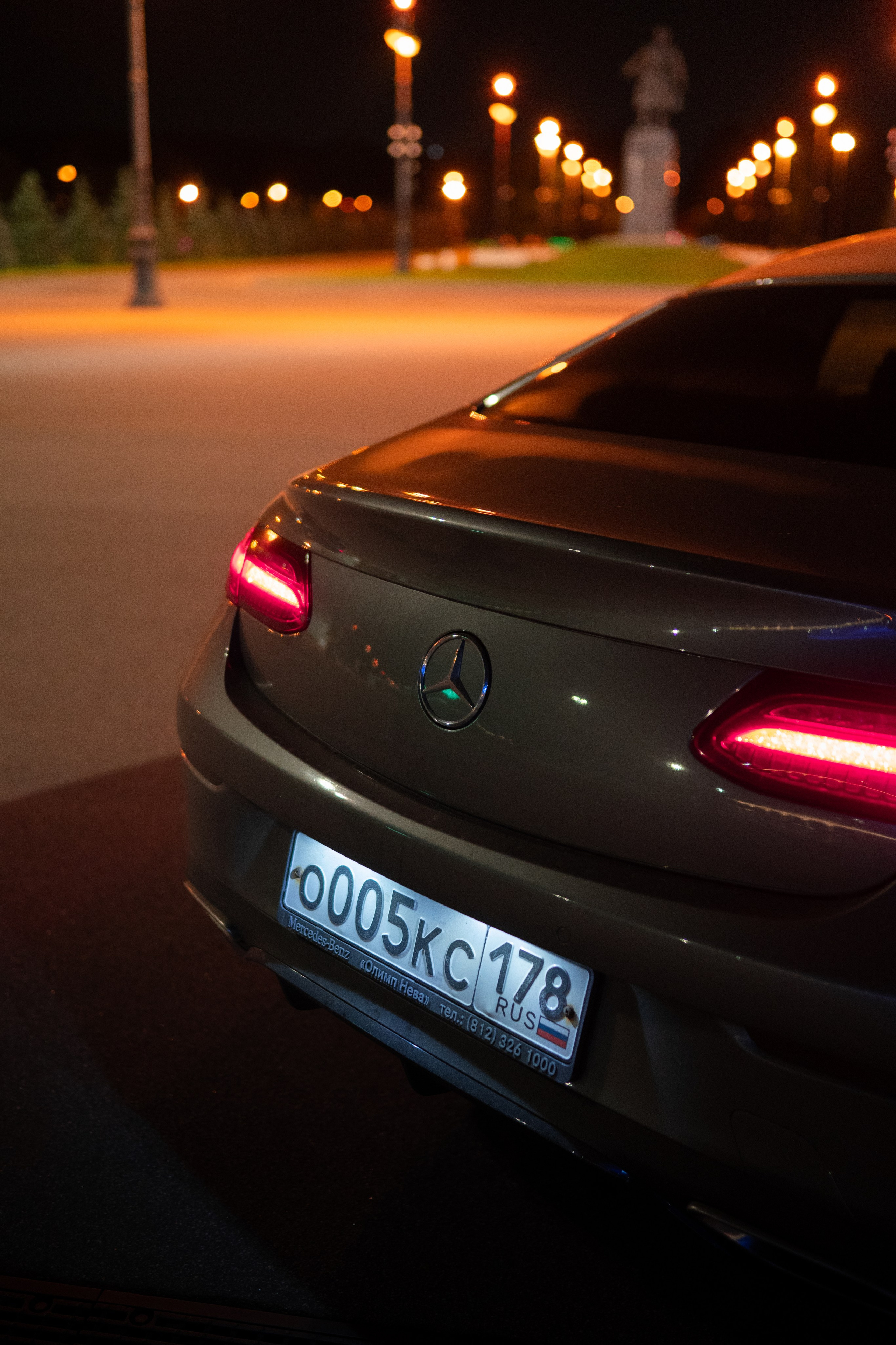 Mercedes Benz E200 + Range Rover Autobiography. Mirllaev