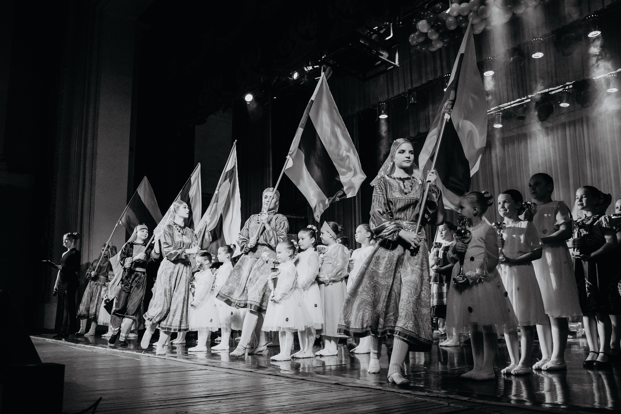 Танцевальный коллектив «Бродвей» — 10 лет. Фотограф Елена Балакина (Челябинск)