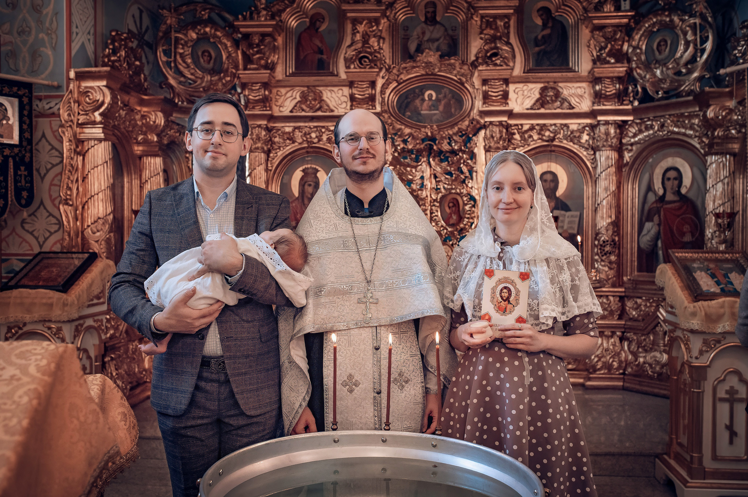 Фотограф крещение Красноярск. Фотограф на крещение в Красноярске. Крещение Красноярск. Крестины Красноярск. Сьемка крещения в Красноярске. Фотографы крещения/венчания  Красноярск Татьяна и Вячеслав Переваловы