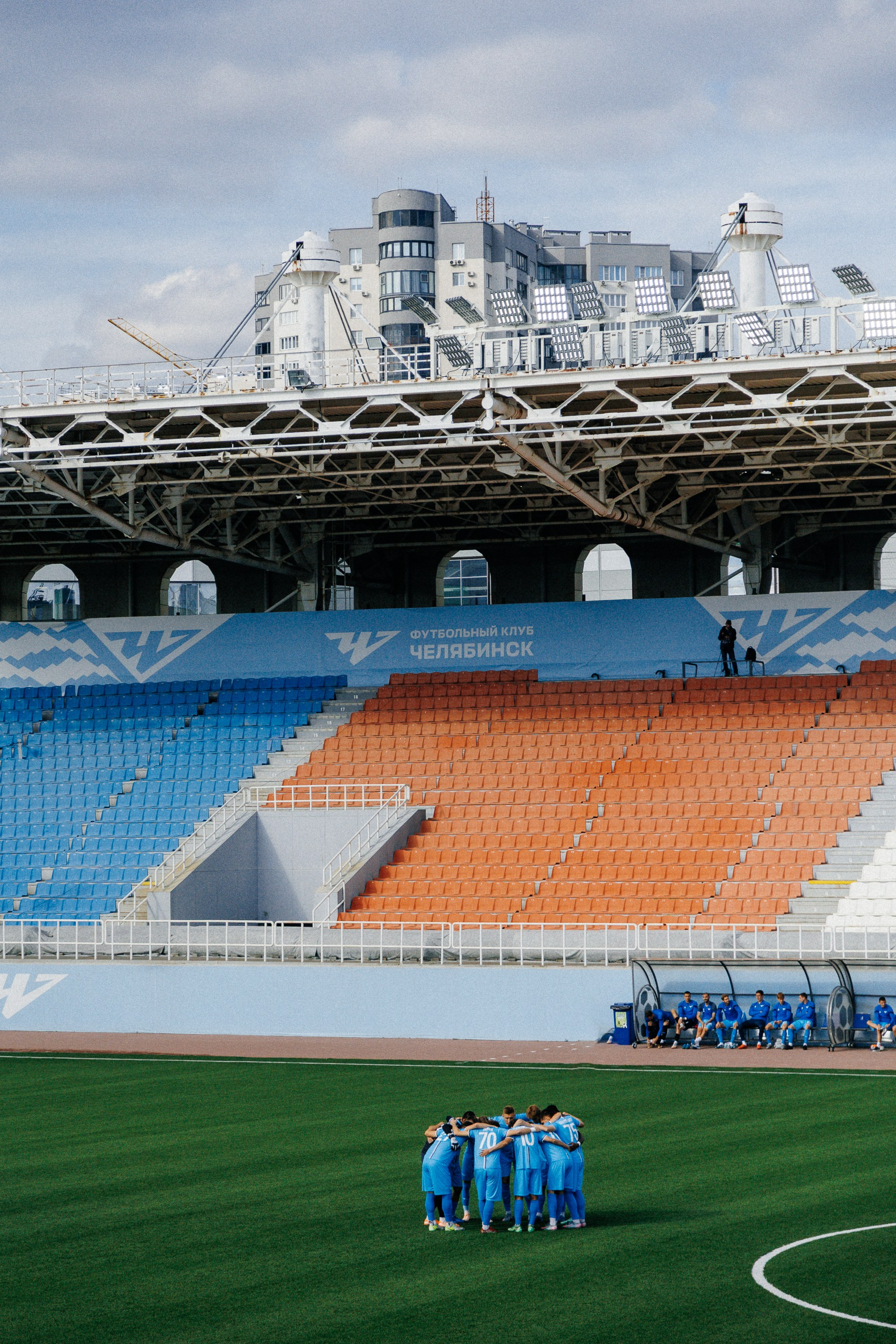 ФК ЧЕЛЯБИНСК Х ФК ВОЛГА. Репортажный фотограф Макс Брагин