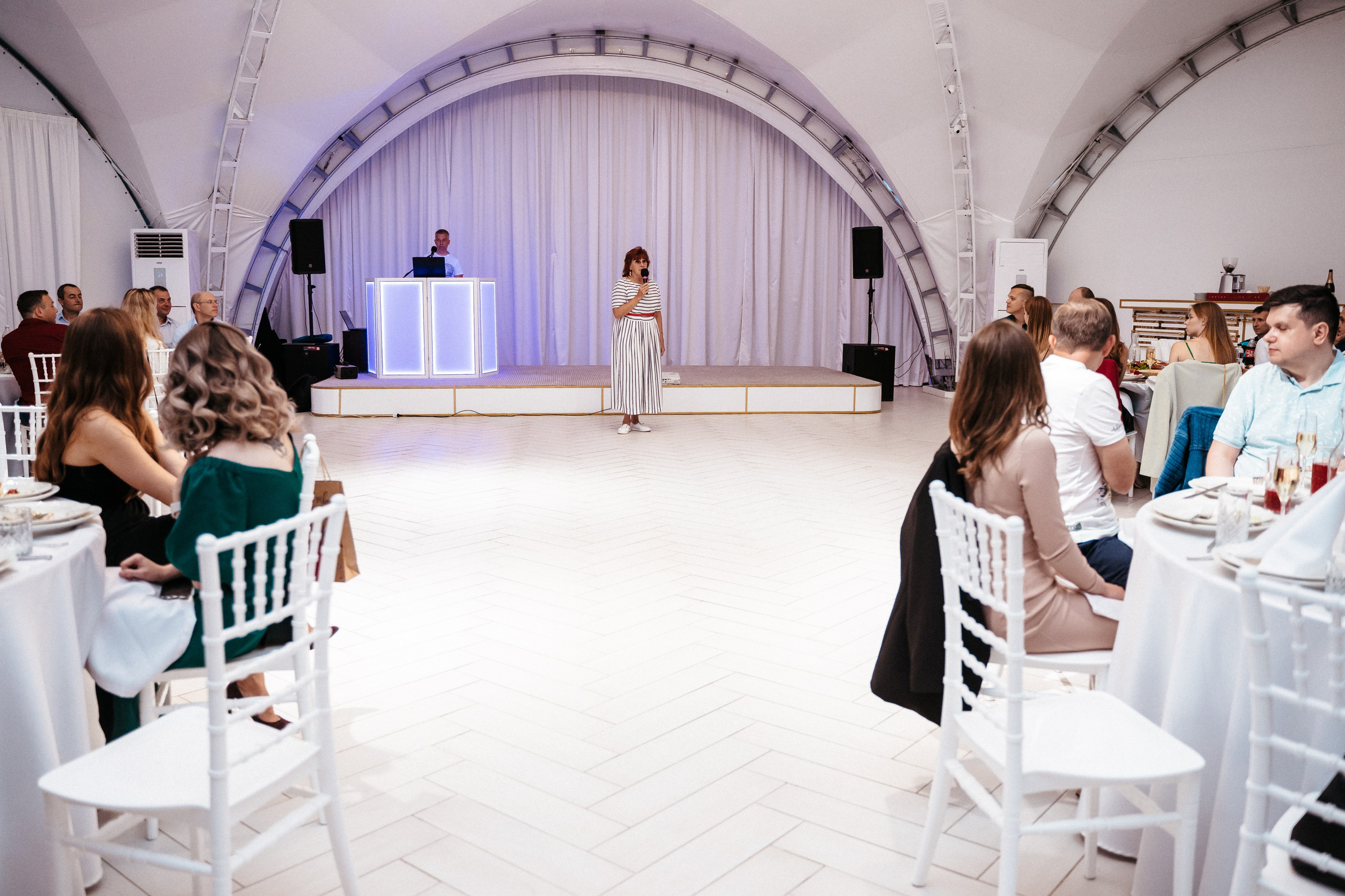 Ави Центр. Свадебный фотограф в Симферополе