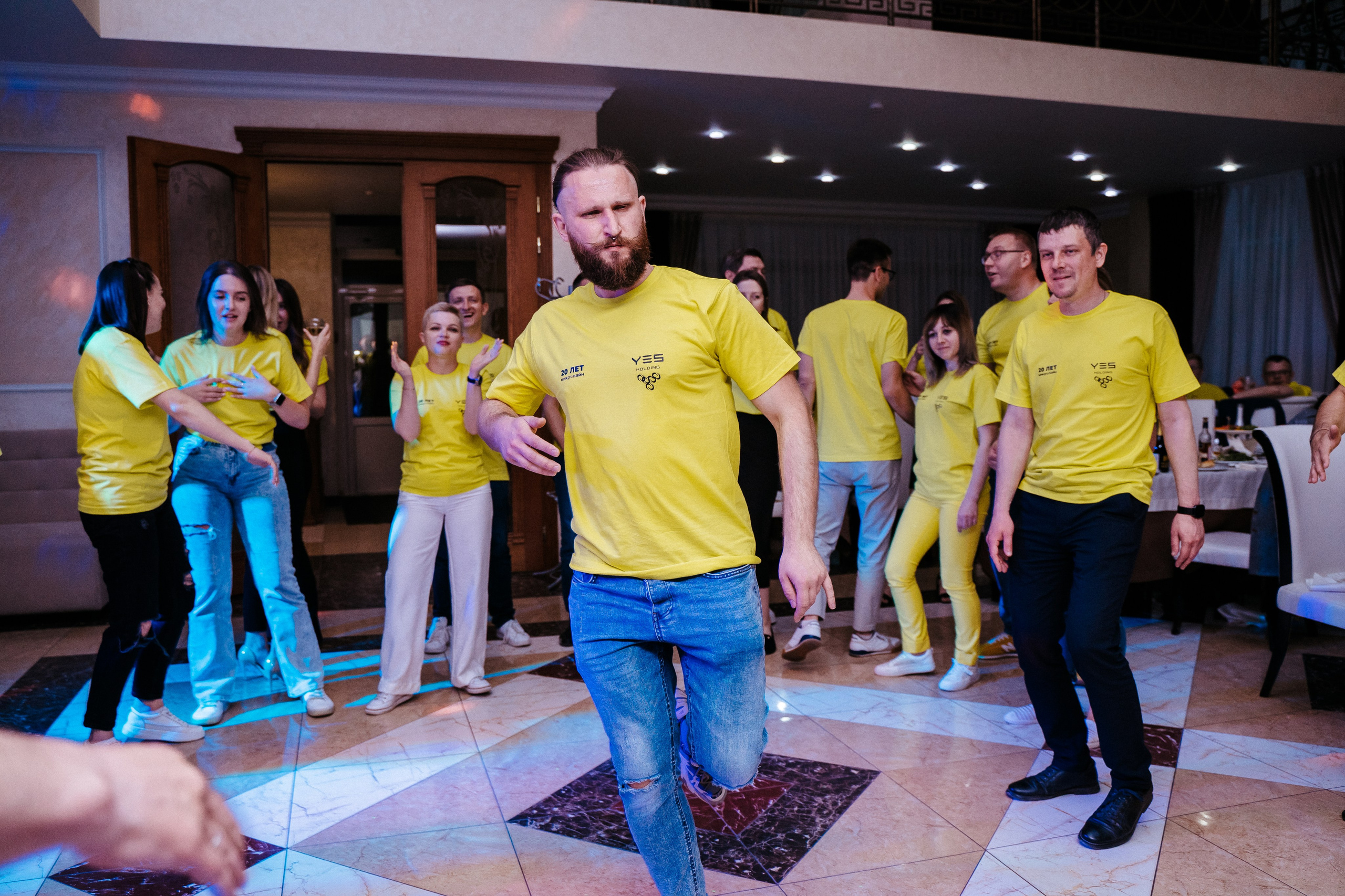 Yes Holding. Свадебный фотограф в Симферополе