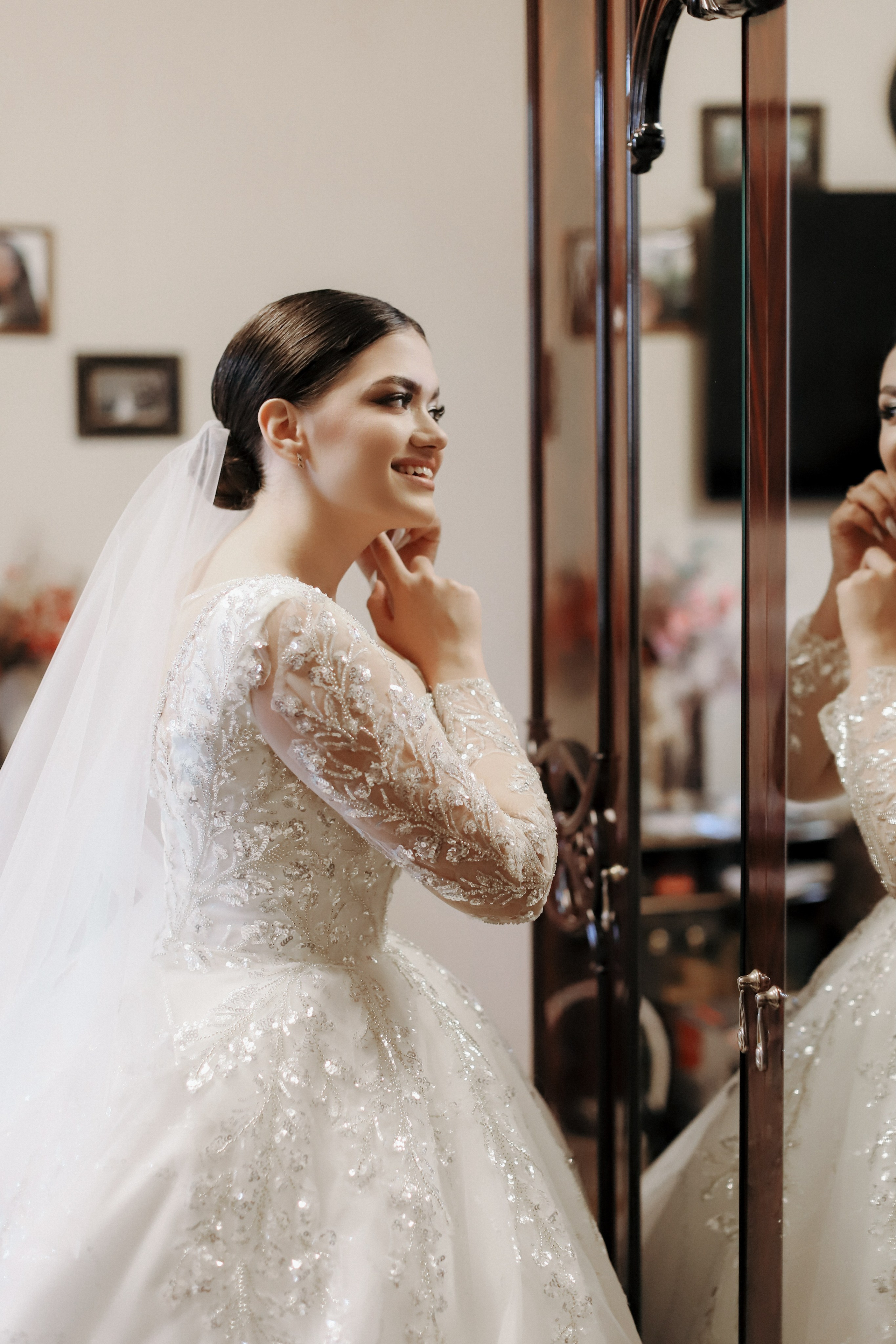 Утро невесты Ирины. Главная