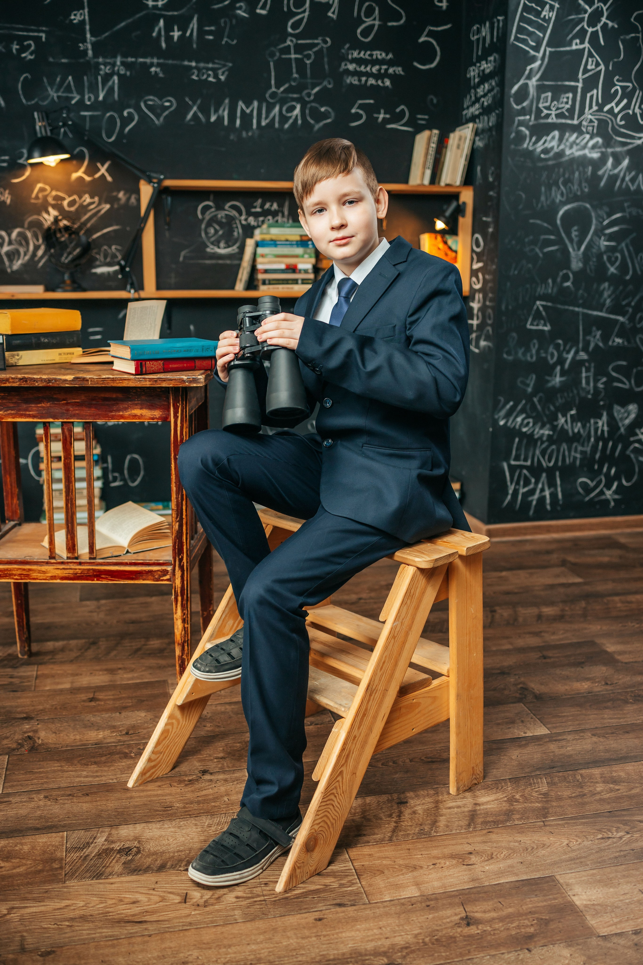 Студия школьной фотографии. Фотостудия выпускных альбомов в Твери. Студия школьной фотографии в Твери. Выпускные альбомы в Твери