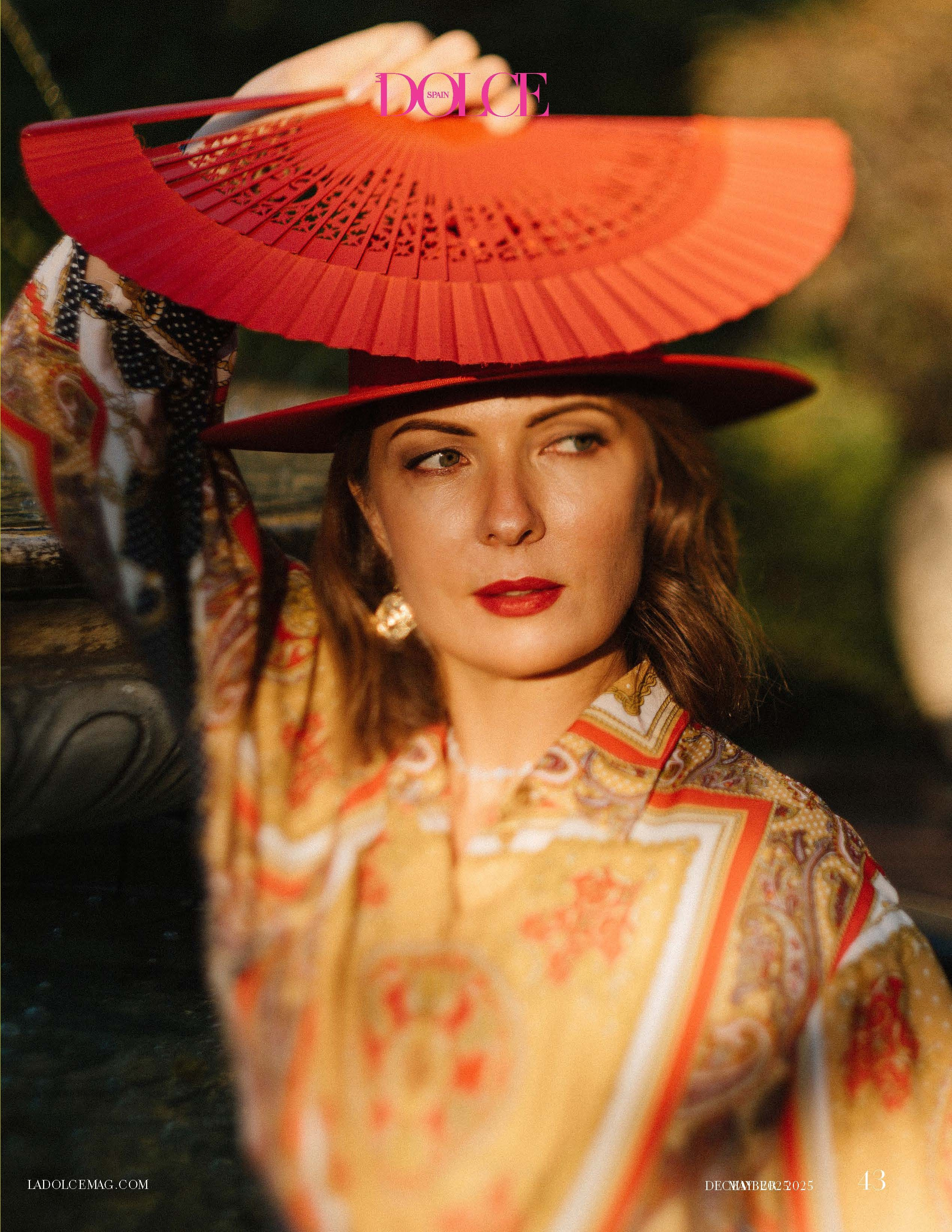 DOLCE DECEMBER 2025 PORTRAIT. Анна Демидова — фотография для жизни и бизнеса в Абакане