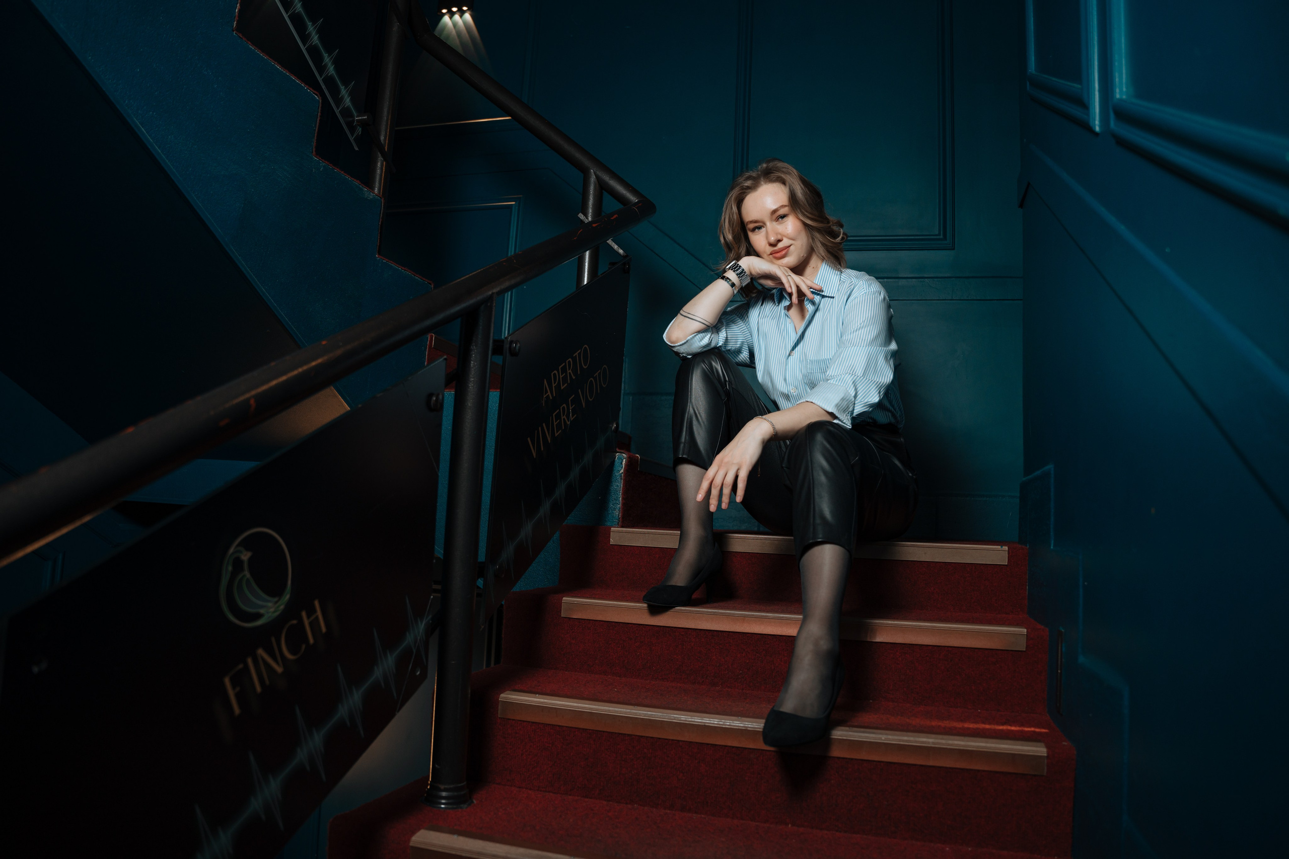 Мафия. Бар FINCH. ЖЕНСКИЙ КЛУБ LAXMI. Портретный фотограф в Санкт-Петербурге Дмитриева Наталия