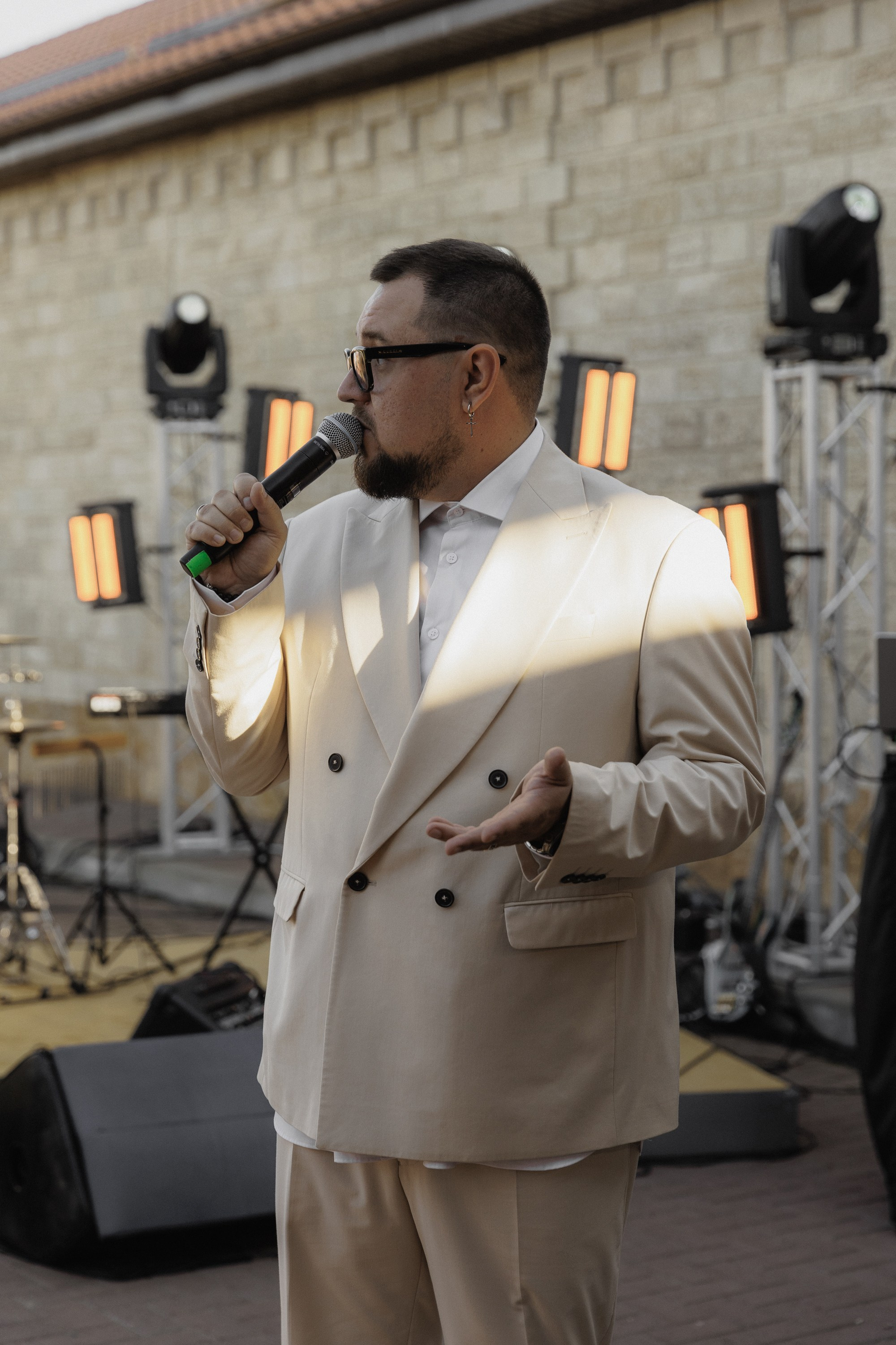 V&E | On The Moon. Свадебная фотография и видеосъёмка