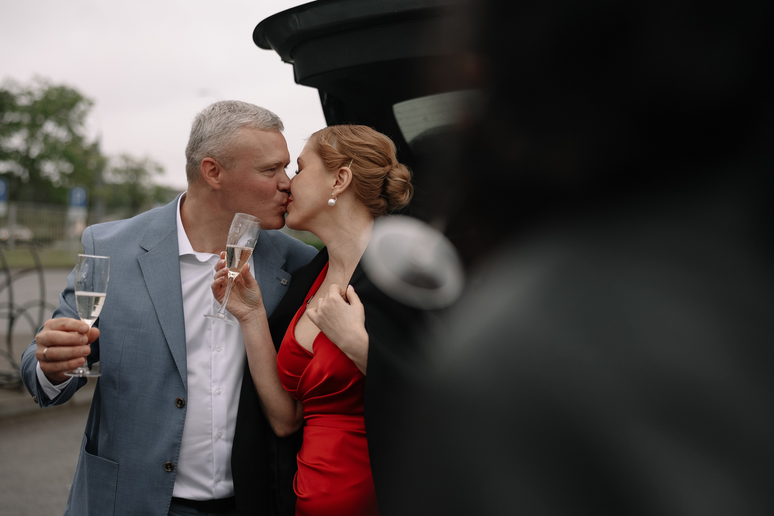 Дождь и поцелуи. Свадебный и семейный Фотограф Денис Кошель