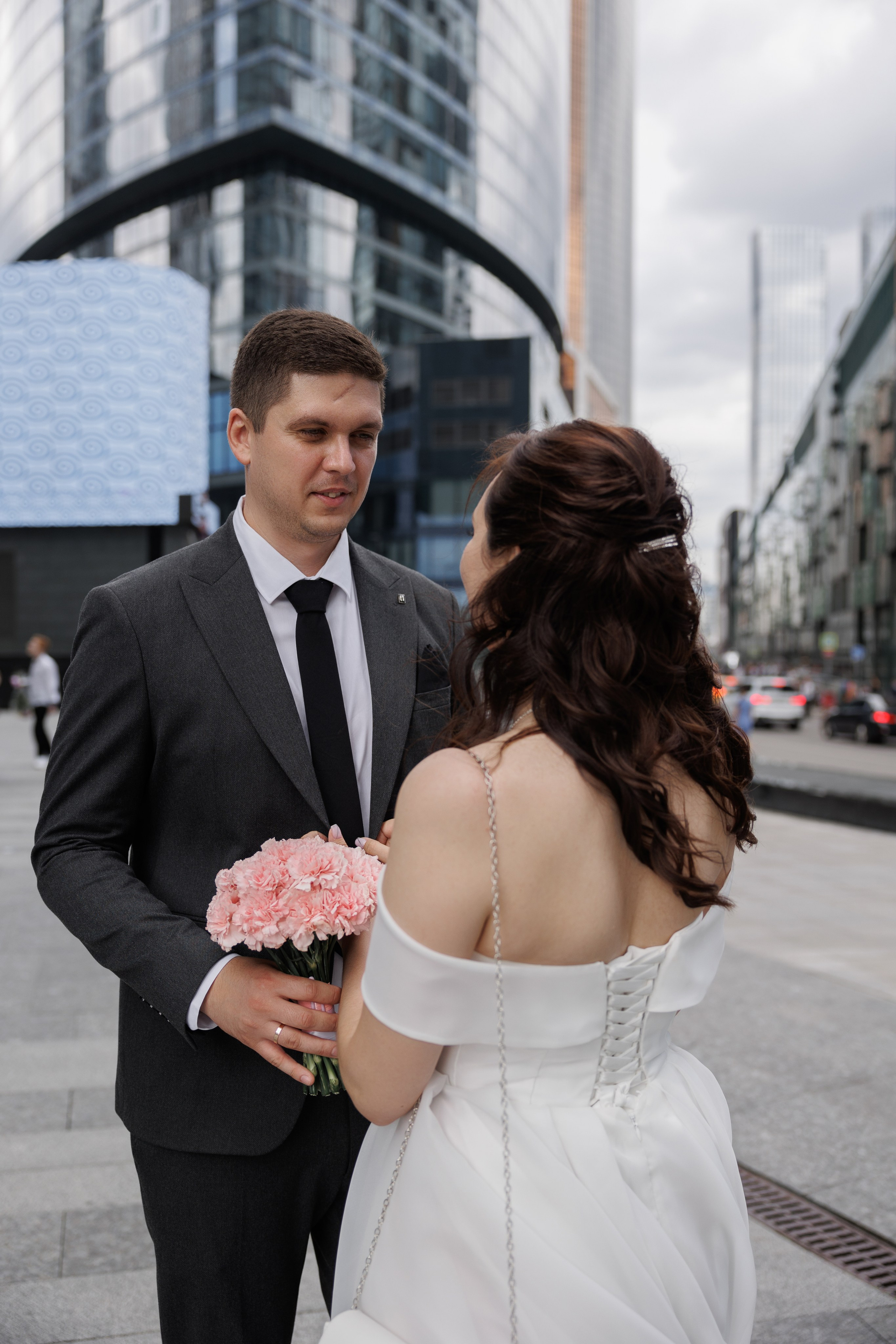 свадебный фотограф москва свадебная съемка молодожены торжество детали портреты групповые снимки