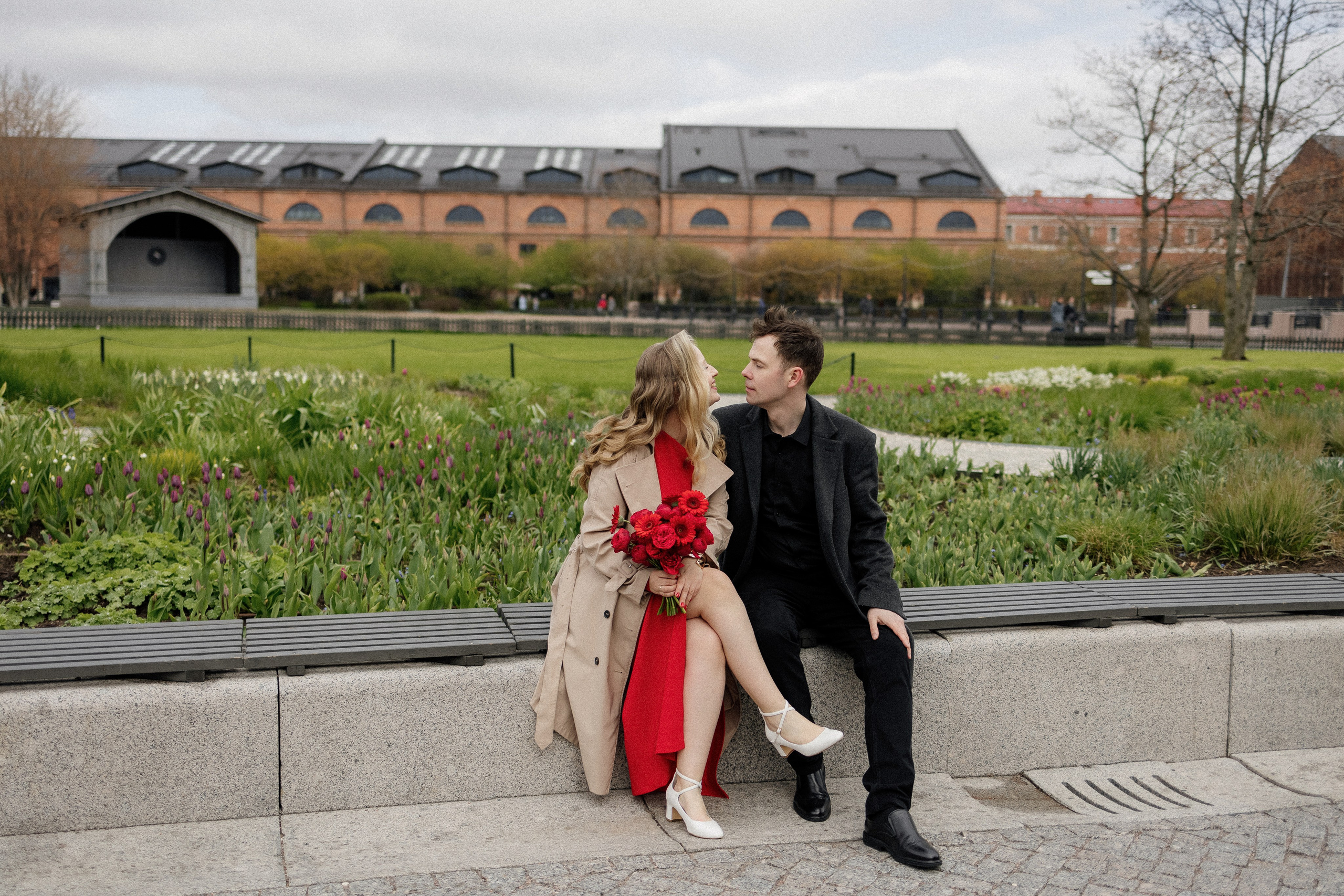 Прогулка по Новой Голландии. Свадебный фотограф в Санкт-Петербурге Ксения Кобышева