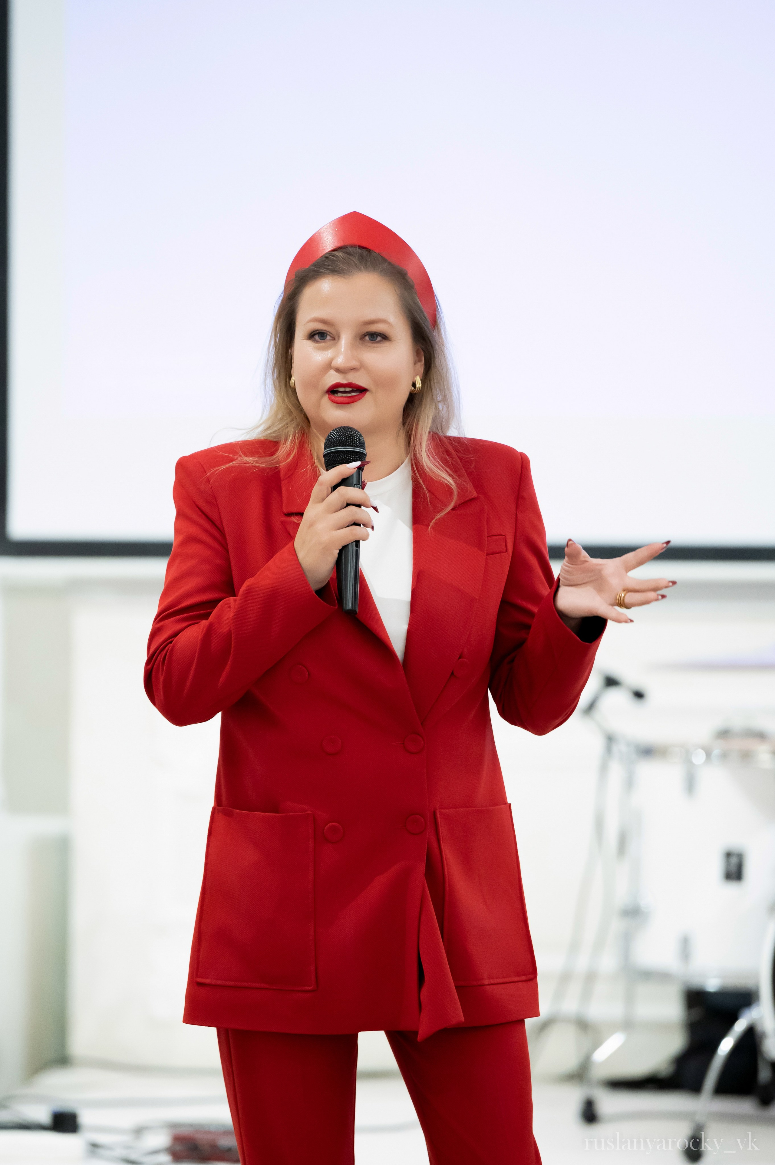 Модный показ. Репортажный фотограф