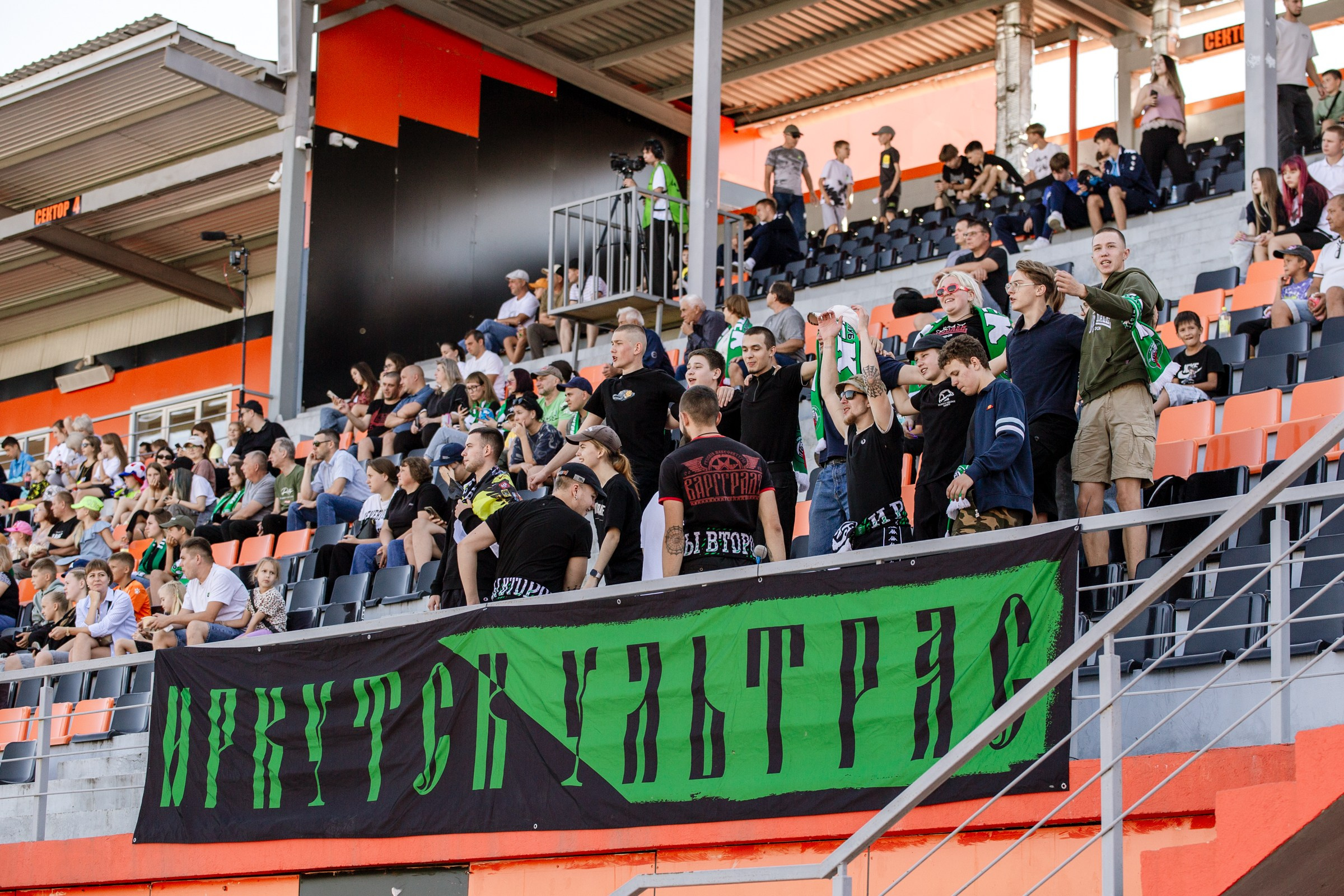 Первенство России по футболу LEON-Вторая лига Б | ФК Иркутск — Чертаново (Москва) | 24.08.25. Фотограф в Иркутске Евгения Айвазова