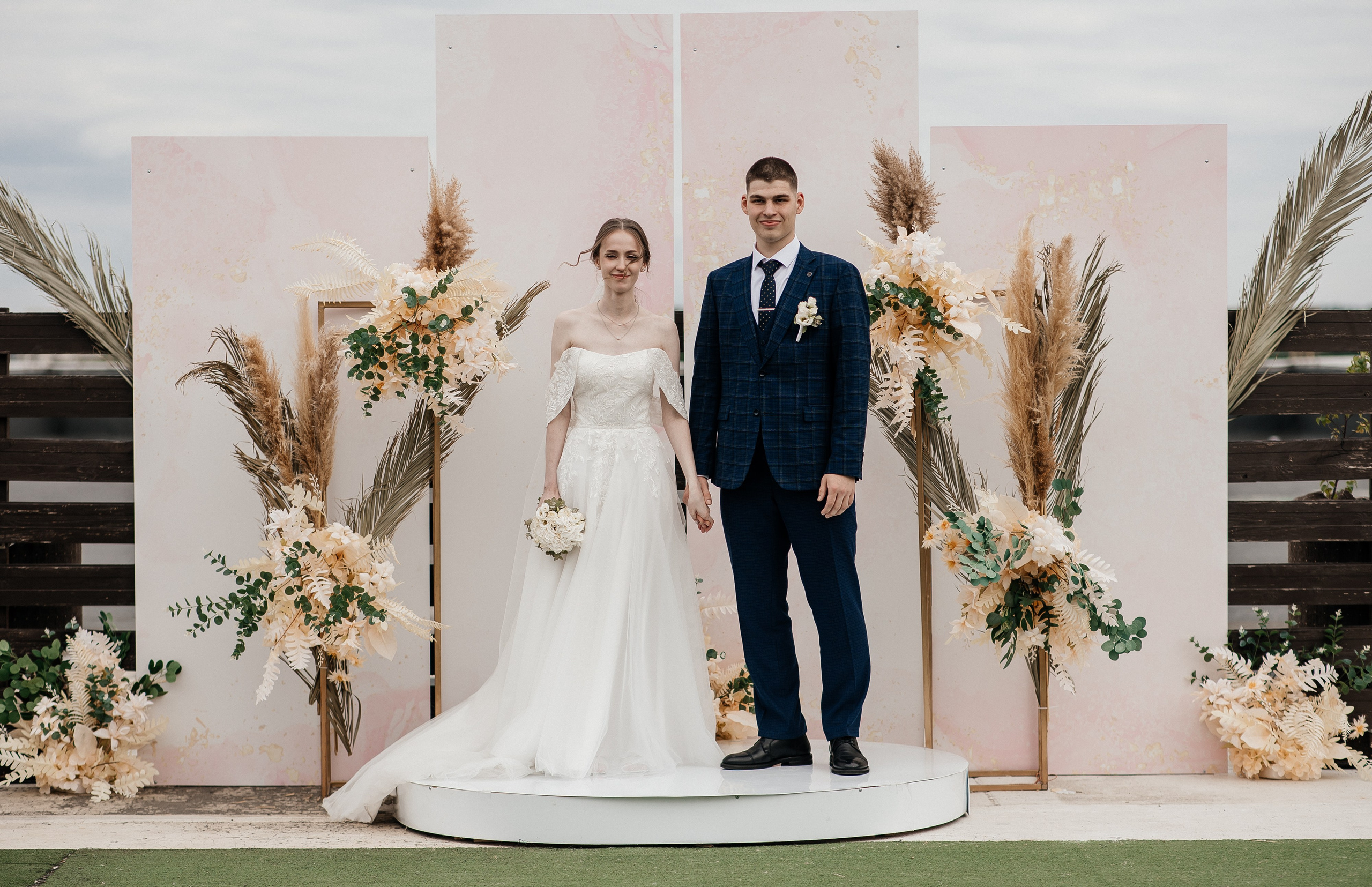 Кафе 51 08.2024. Свадебный и портретный фотограф Алина Иванова. Екатеринбург-Москва