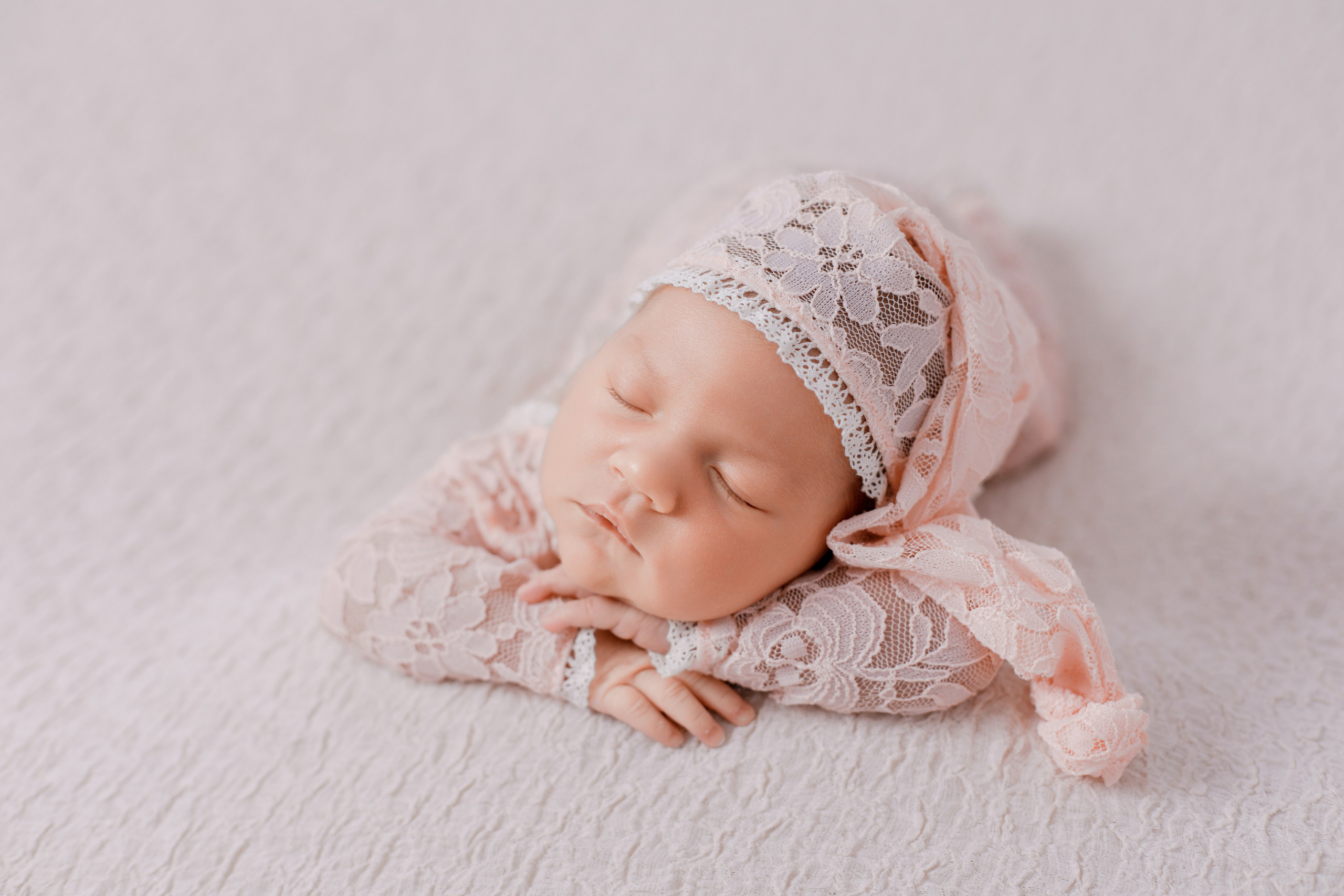 Фотограф новорождённых Псков